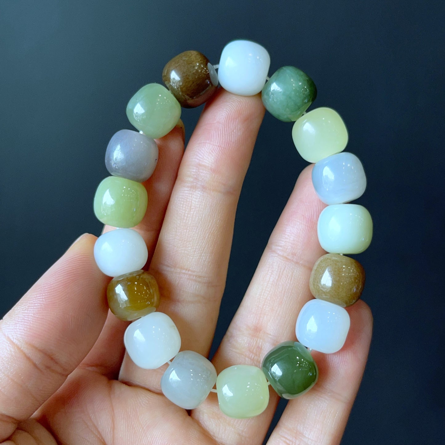 Natural Hoa Dien Natural Nephrite Jade Bracelet Size 12 mm