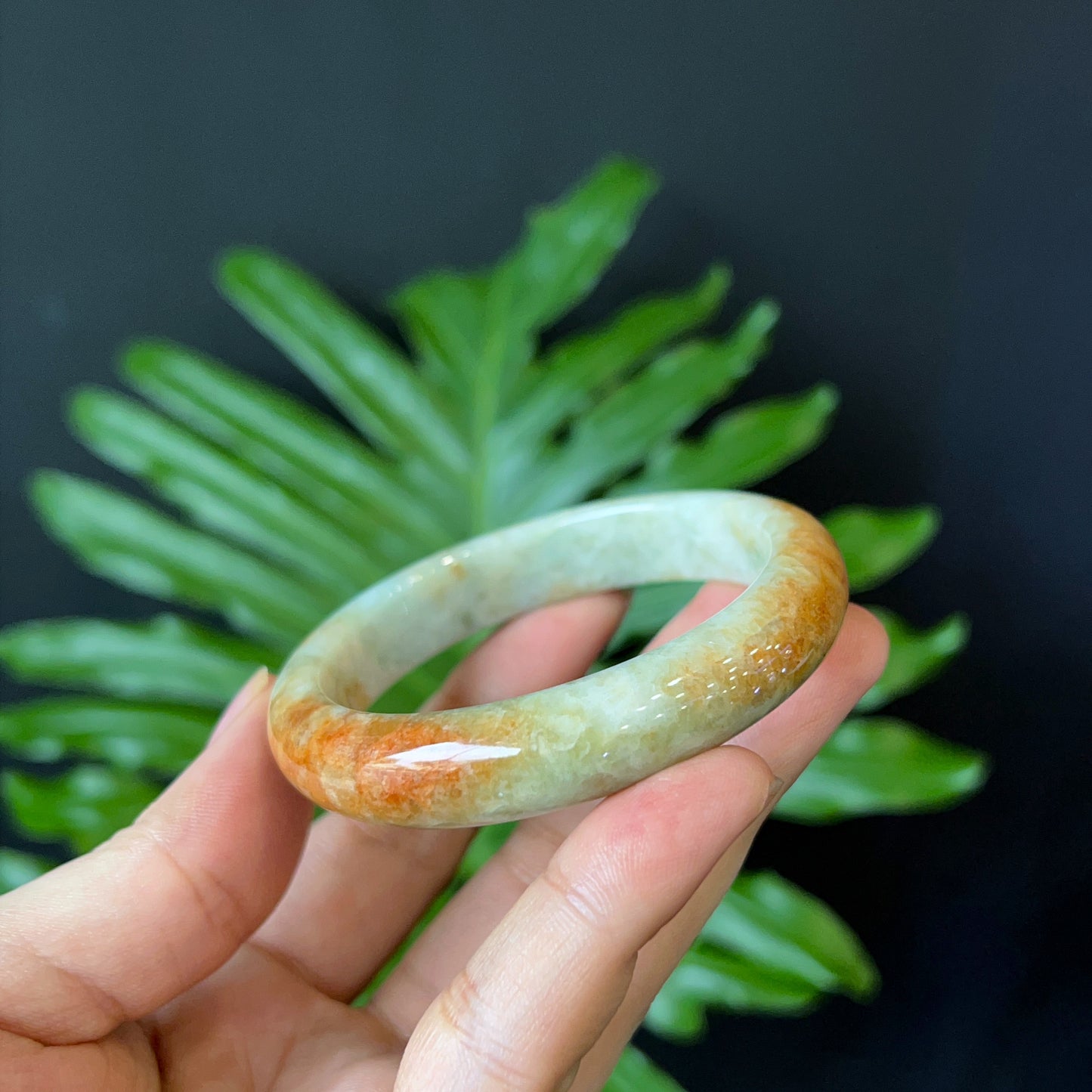Natural Jadeite Jade Bangle Leaf Style Size 52 mm
