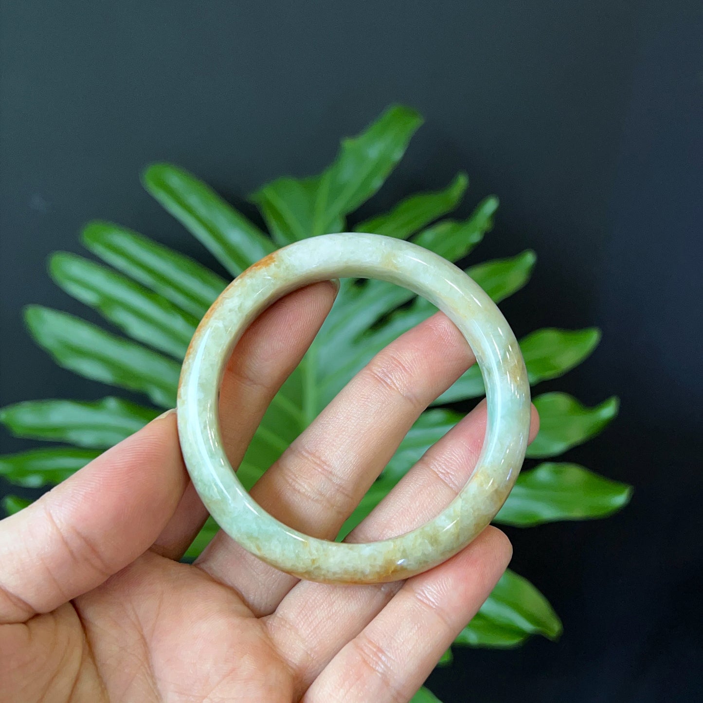 Natural Jadeite Jade Bangle Leaf Style Size 52 mm