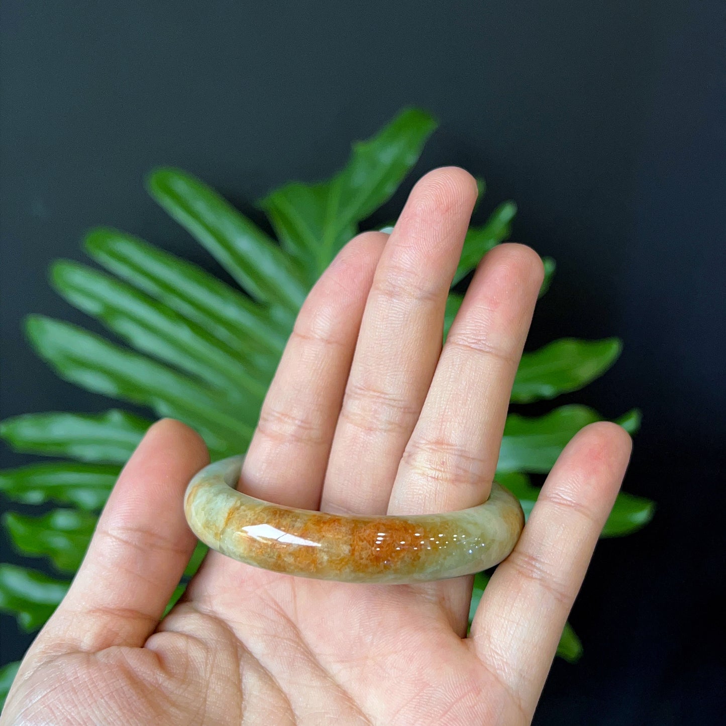 Natural Jadeite Jade Bangle Leaf Style Size 52 mm