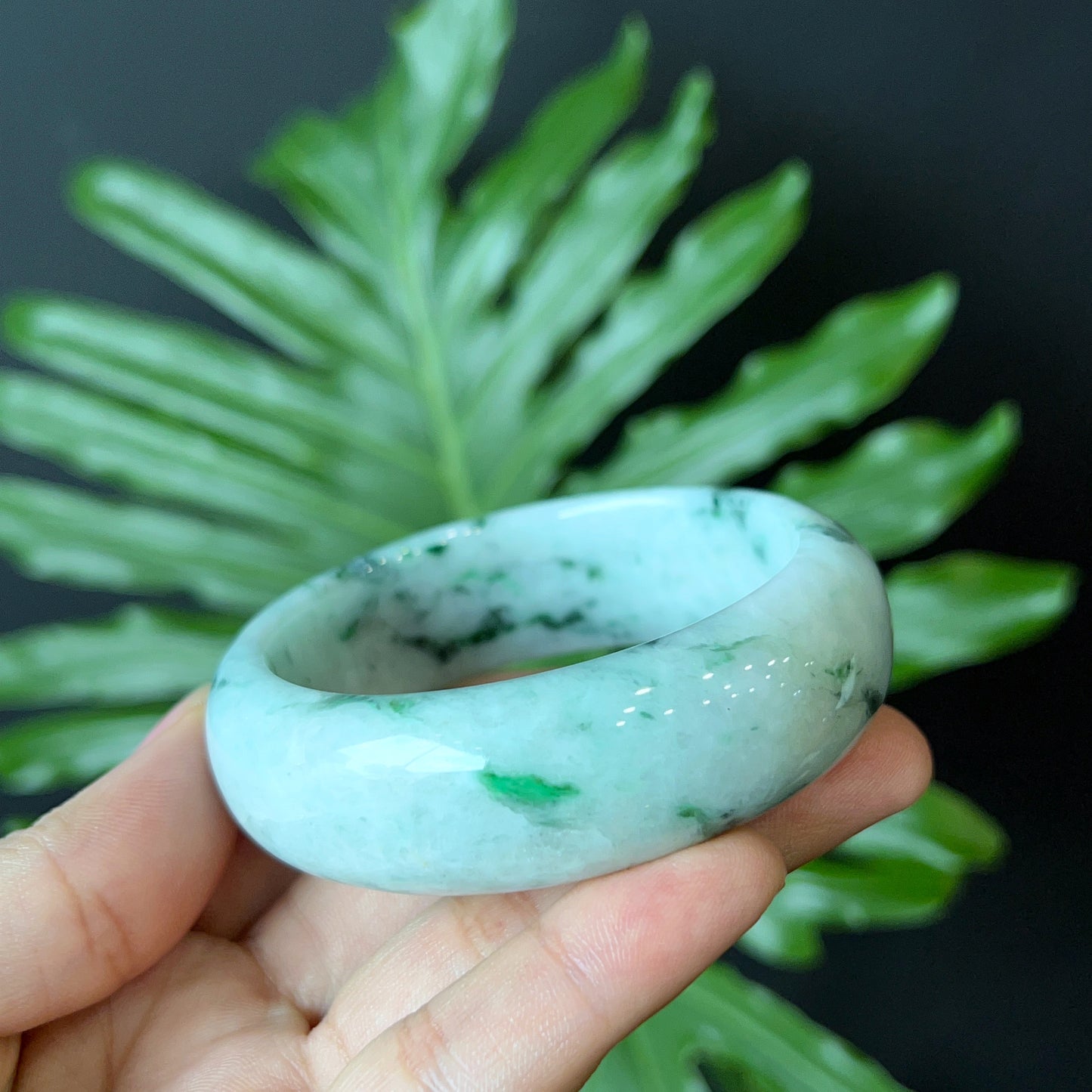 Natural Jadeite Jade Bangle Leaf Style Size 55 mm