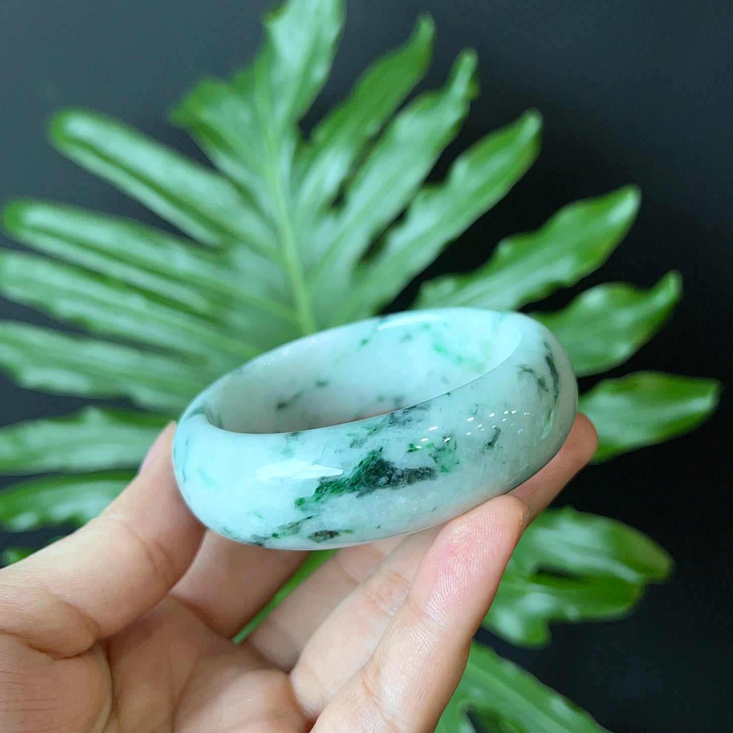 Natural Jadeite Jade Bangle Leaf Style Size 55 mm