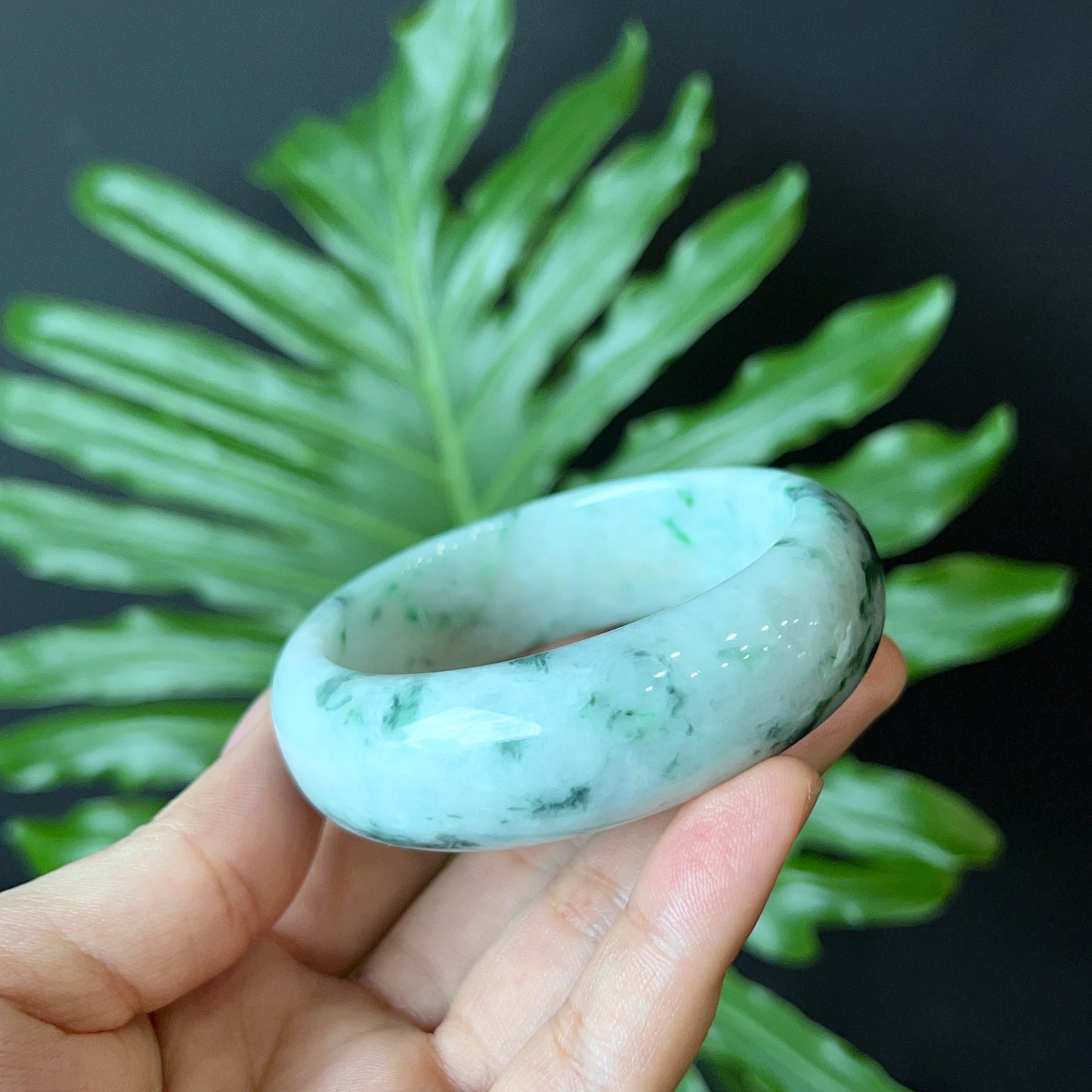 Natural Jadeite Jade Bangle Leaf Style Size 55 mm