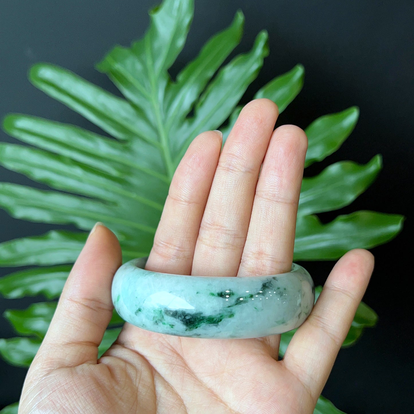 Natural Jadeite Jade Bangle Leaf Style Size 55 mm