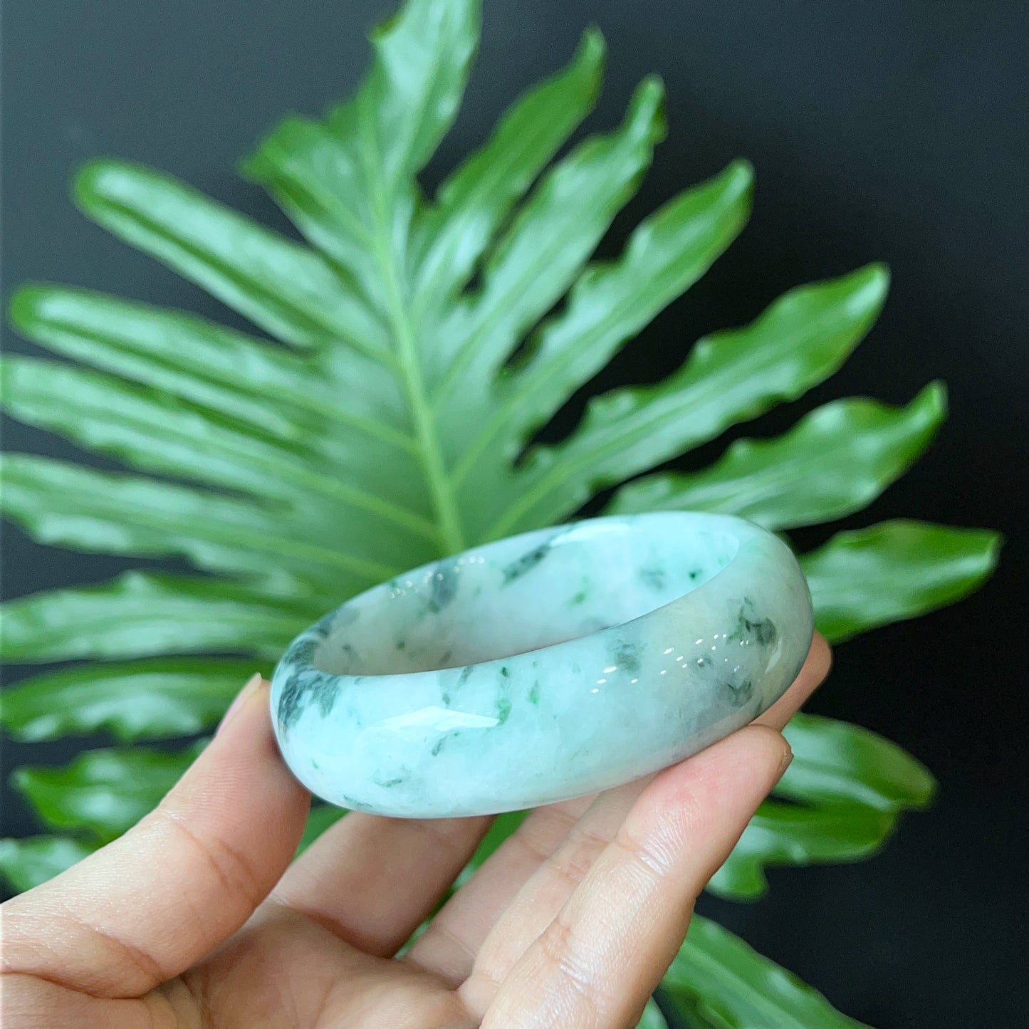Natural Jadeite Jade Bangle Leaf Style Size 57 mm
