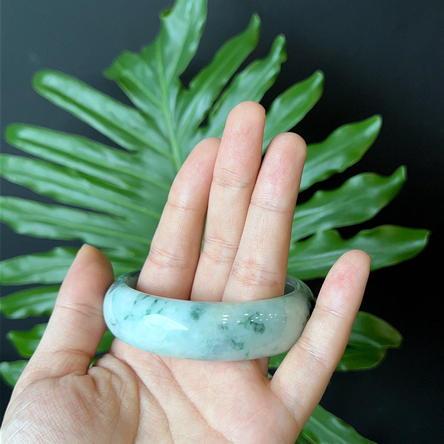 Natural Jadeite Jade Bangle Leaf Style Size 57 mm
