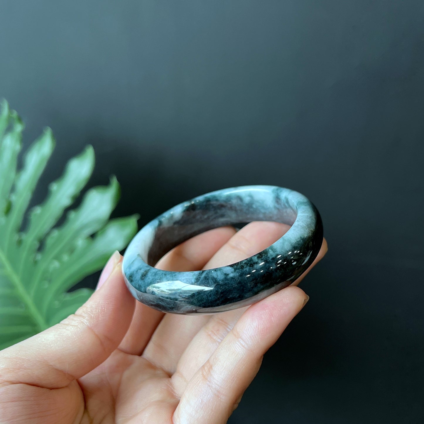 Natural Jadeite Jade Son Thuy Bangle Leaf Style Size 53 mm