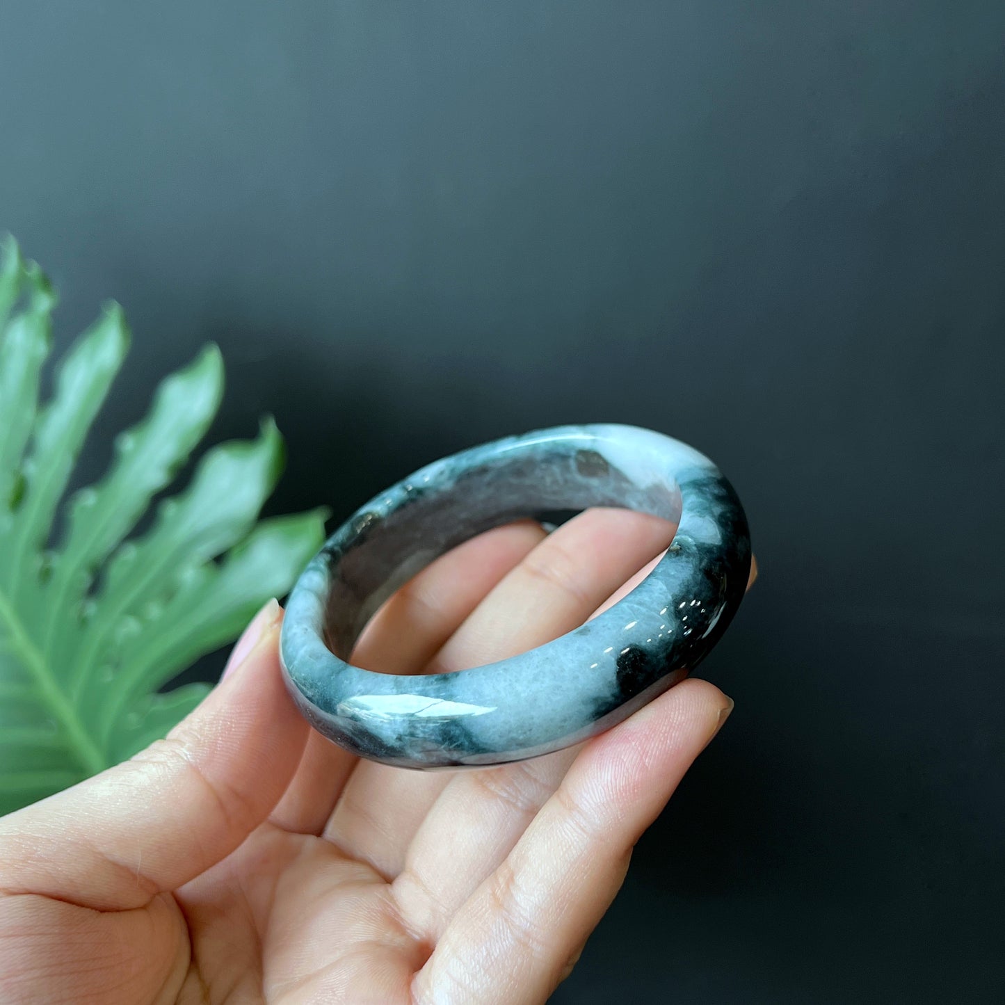 Natural Jadeite Jade Son Thuy Bangle Leaf Style Size 53 mm