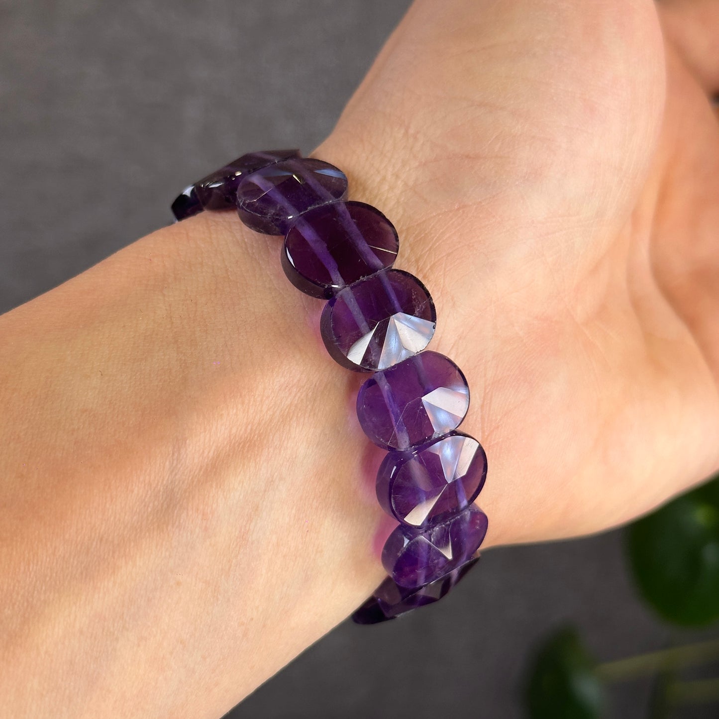 Bracelet manchette à facettes en améthyste d'Uruguay Taille 15 mm