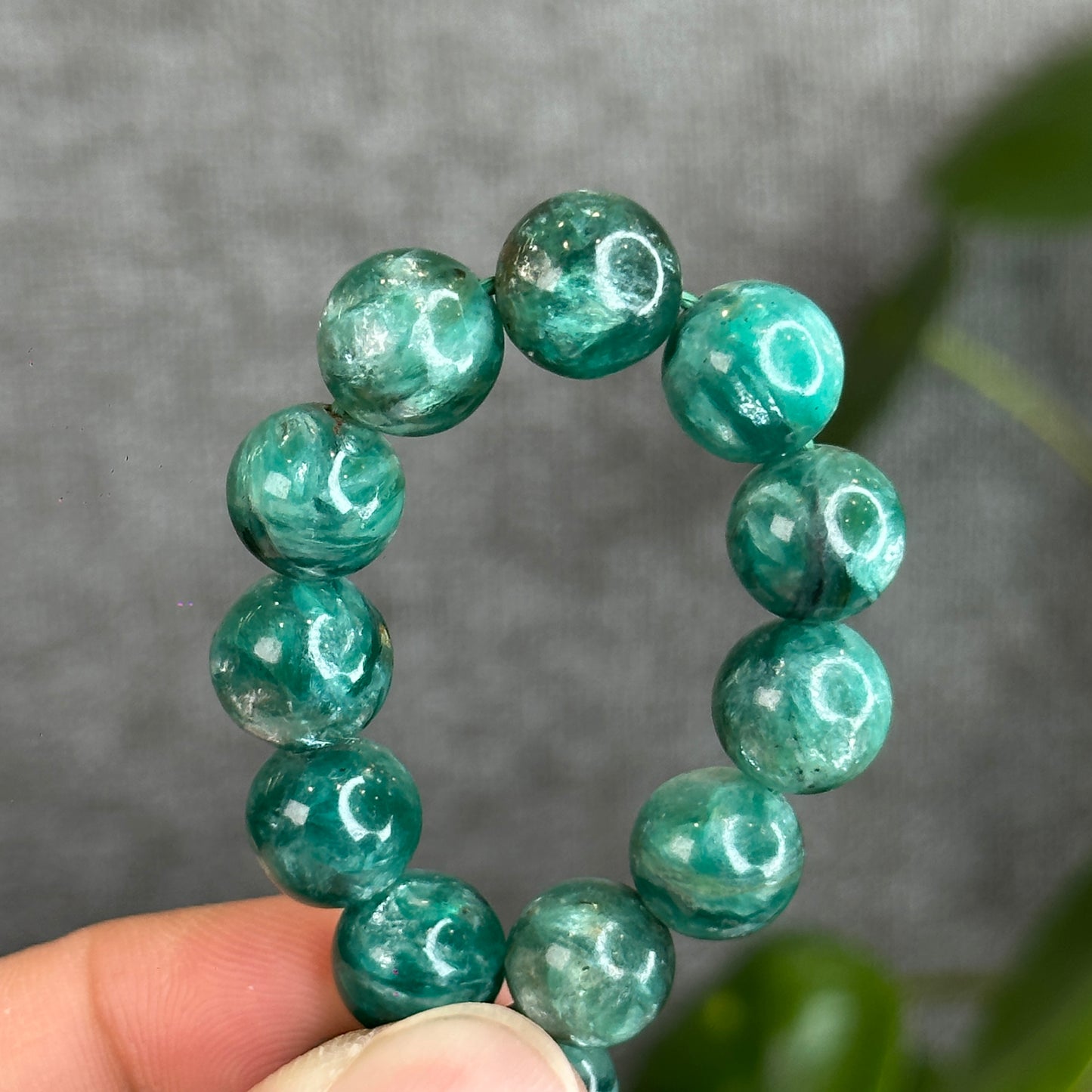 Natural Green Emerald Quartz Muscovite Bracelet Size 9.5 mm