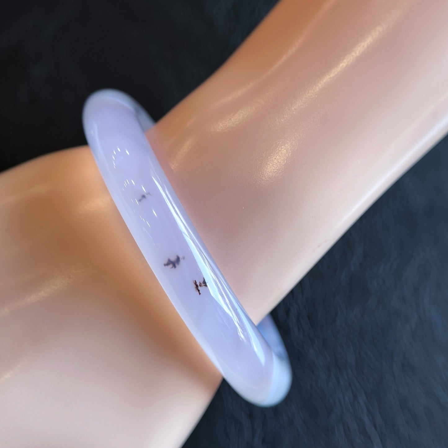 Natural Cinnibar Agate Bangle Leaf Style Size 62 mm