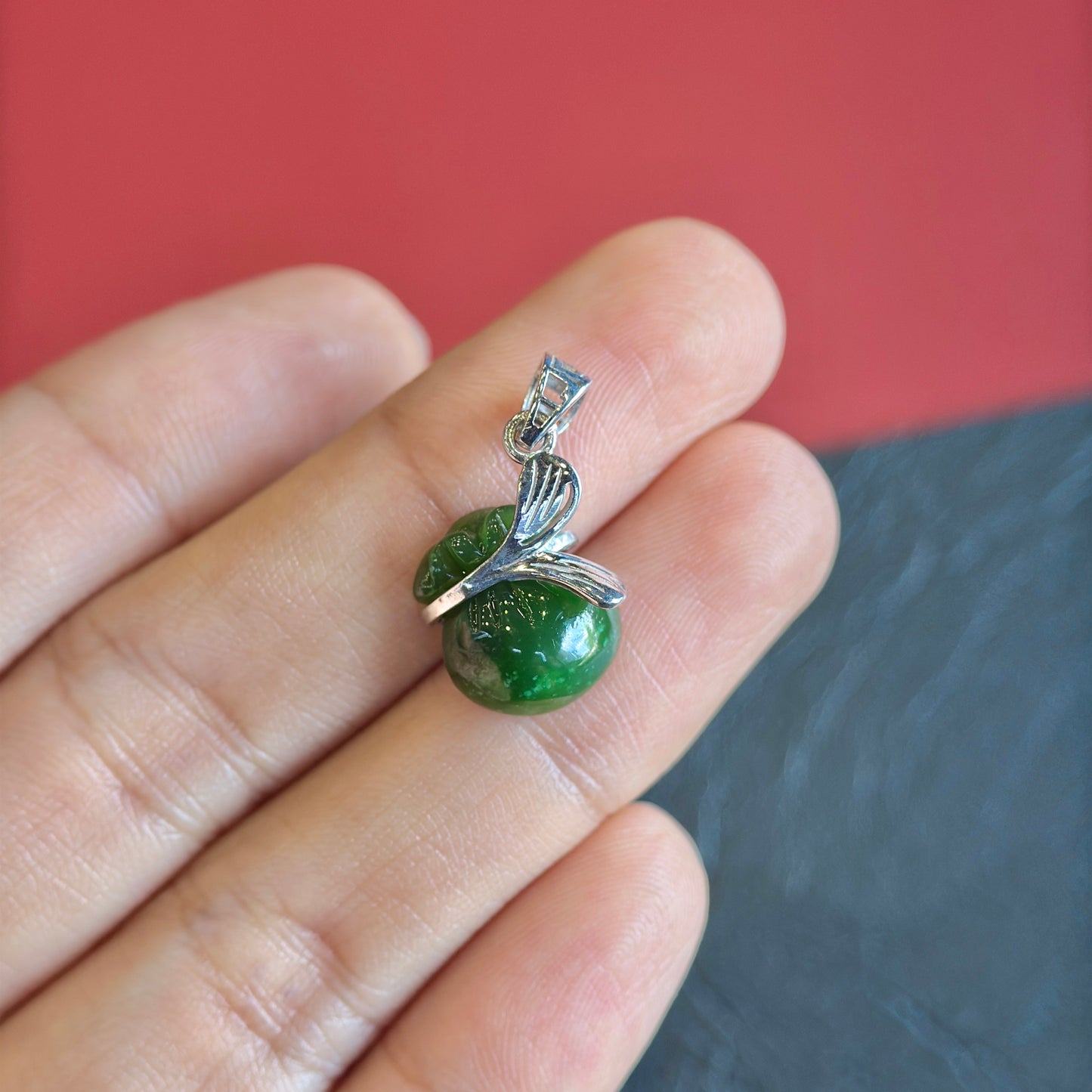 Prosperous Bag Natural Nephrite Jade Pendant with Gold Plated Silver Hook