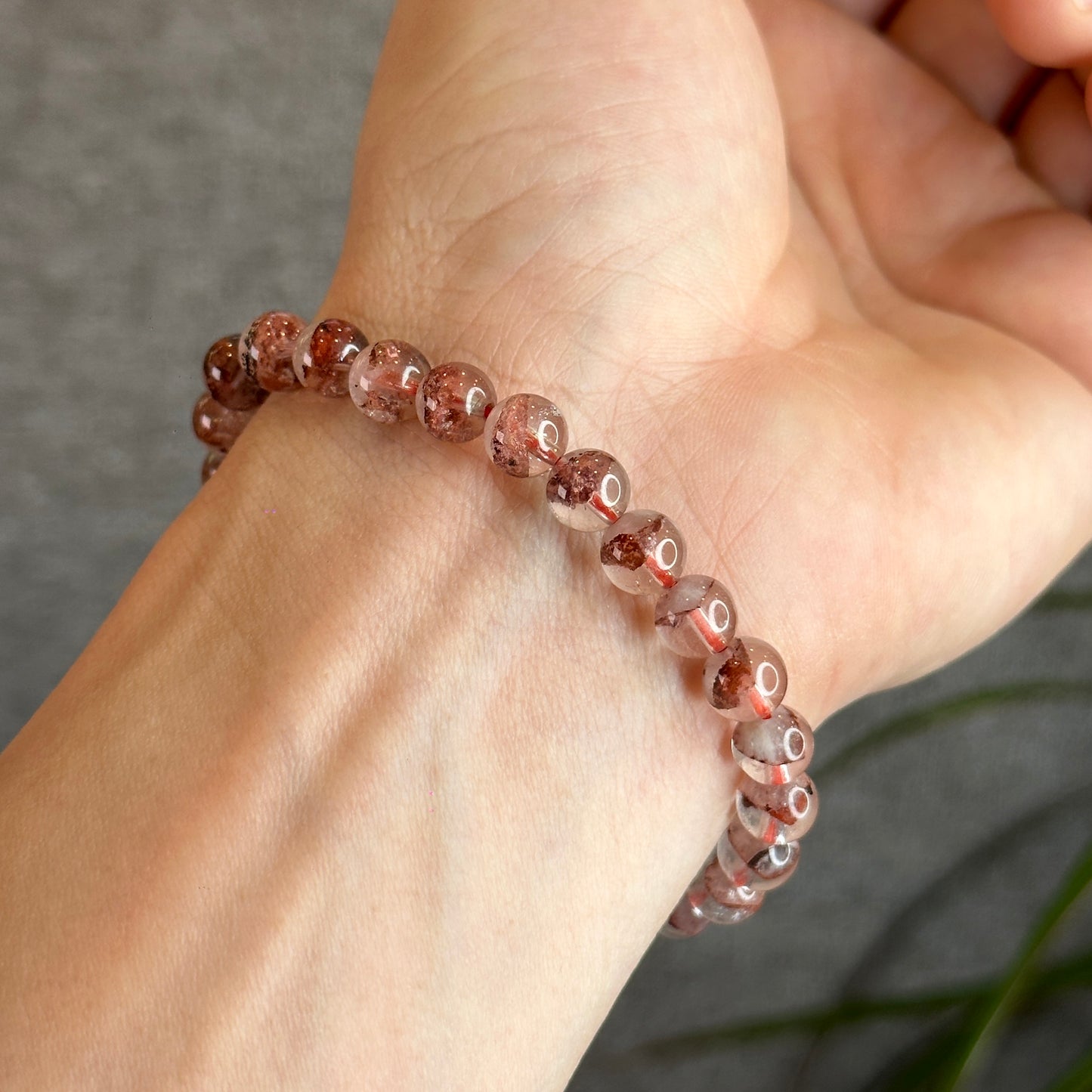 Bracelet Quartz Fantôme Pyramide Rouge Taille 7 mm