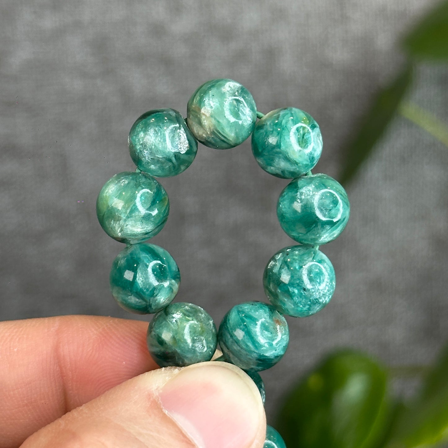 Natural Green Emerald Quartz Muscovite Bracelet Size 9.5 mm