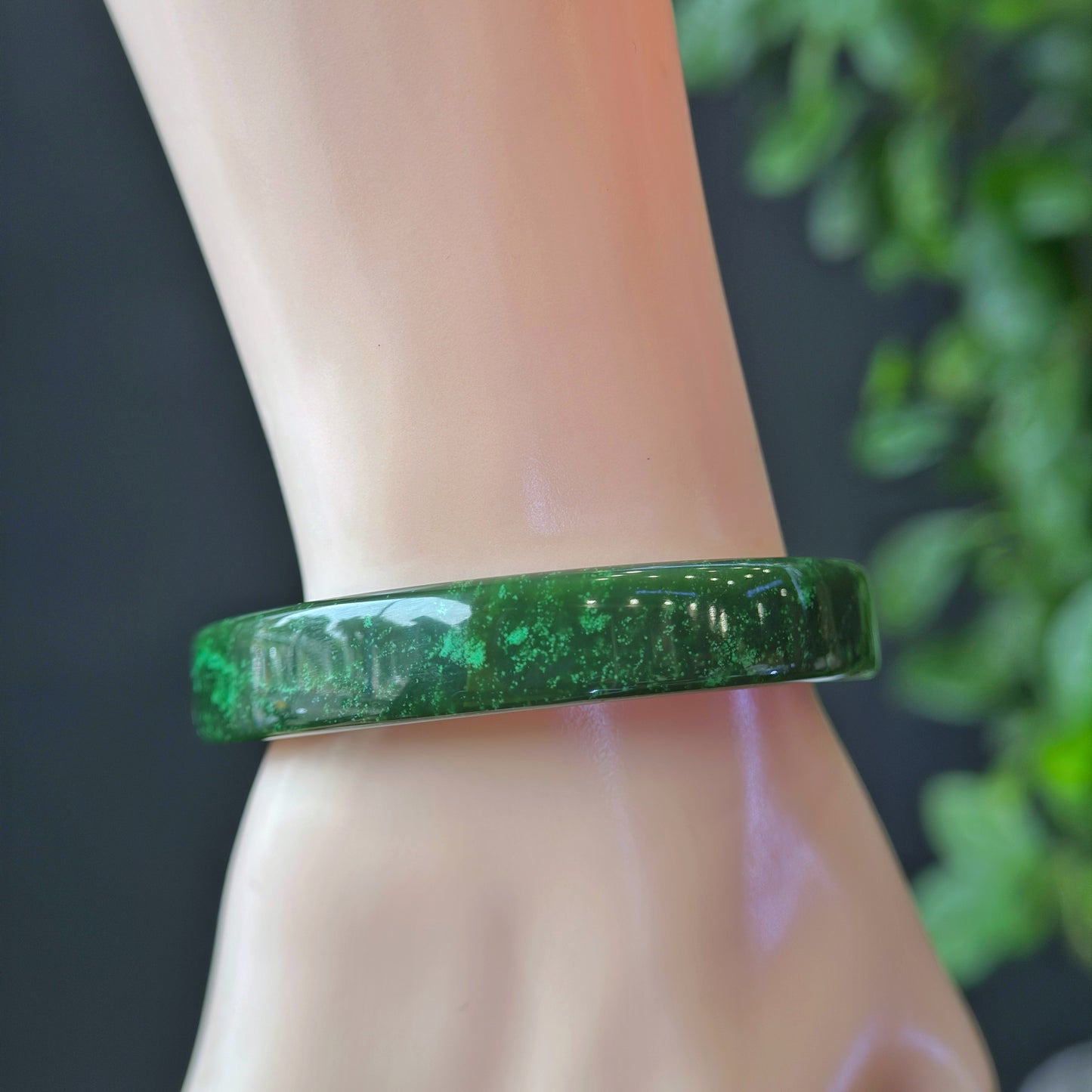 Natural Nephrite Jade VIP Banlge Square Style Size 53.5 mm