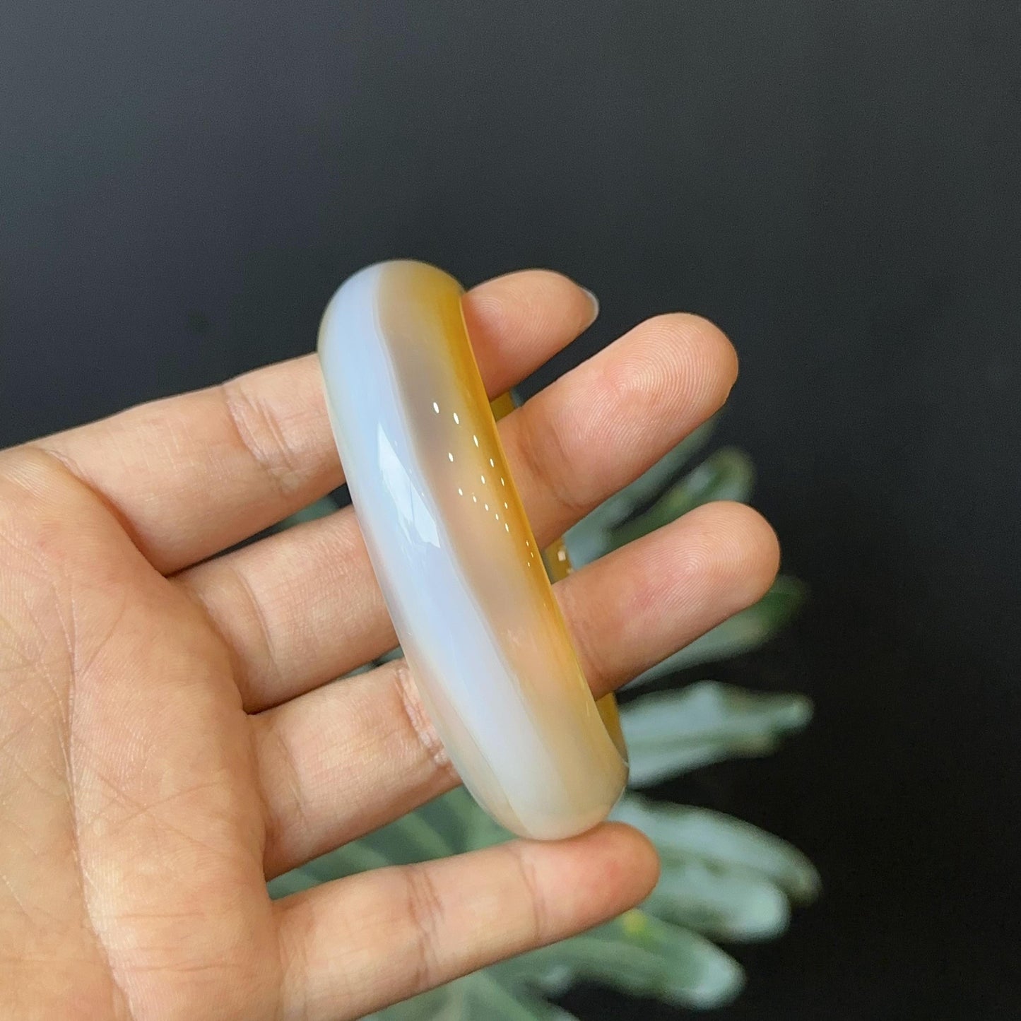 Natural Agate Bangle Leaf Style Size 61 mm