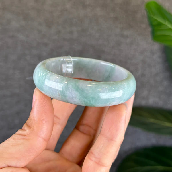 Bracelet en jade jadéite Taille 51,70 mm Style feuille