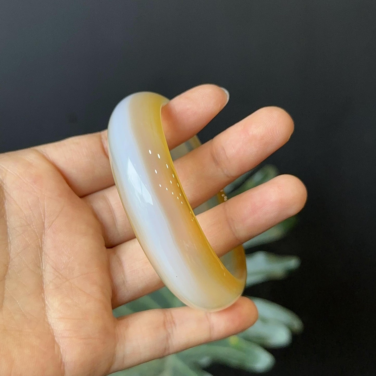 Natural Agate Bangle Leaf Style Size 61 mm