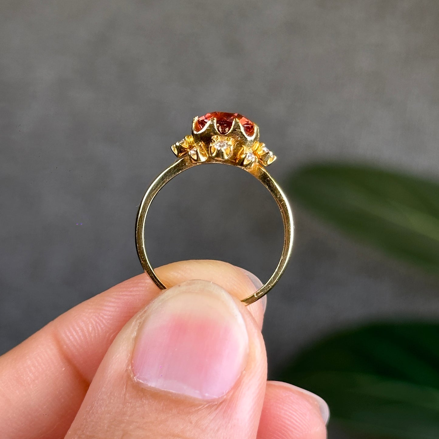 Natural Spinel Ring with Diamond and 14 K gold setting