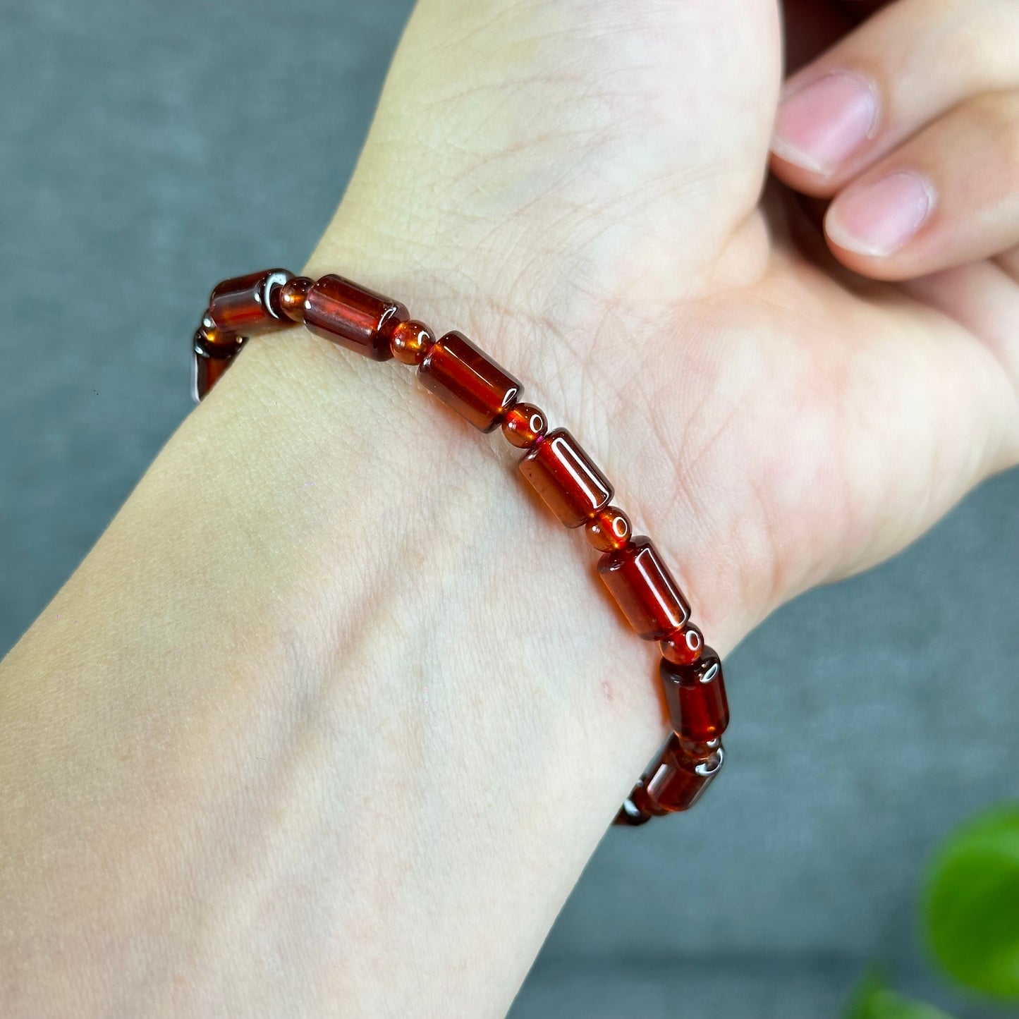 Natural Garnet Lu Thong Mix Bead Bracelet Size 6 mm