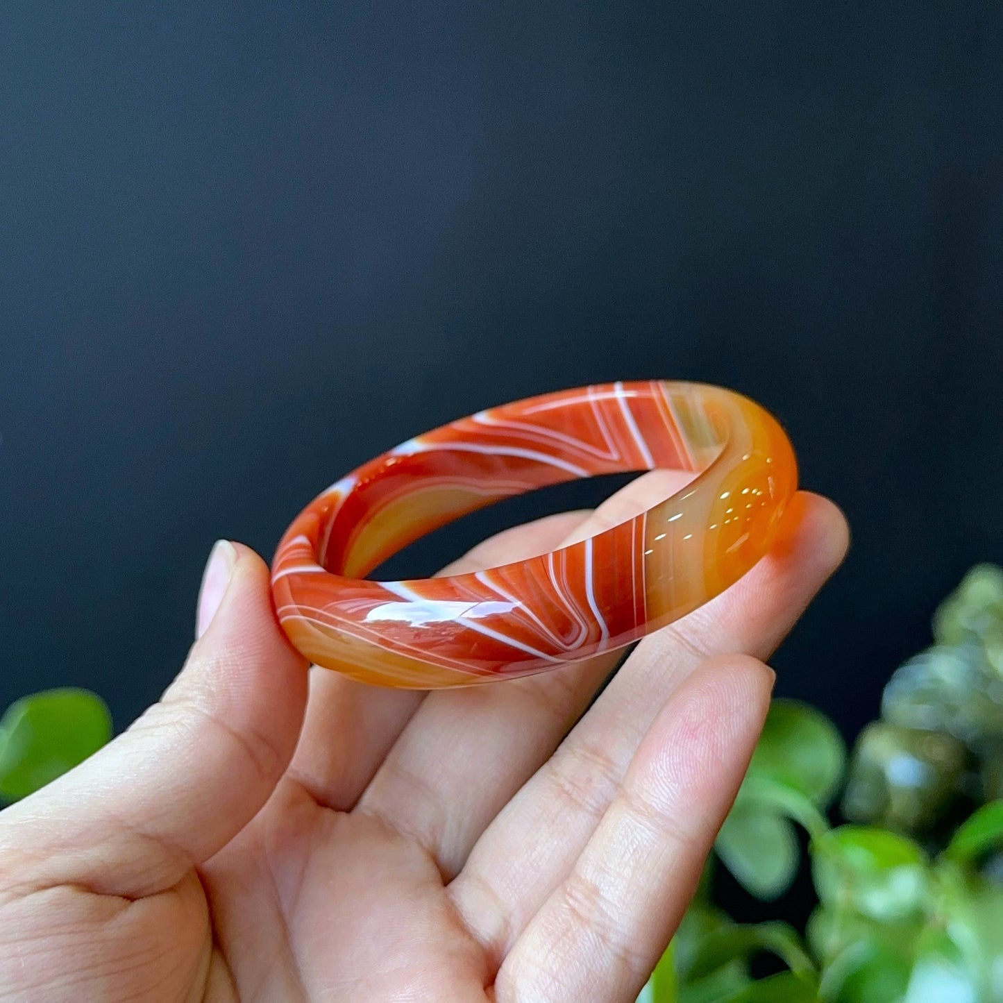Natural Red Agate Bangle Leaf Style Size 56 mm