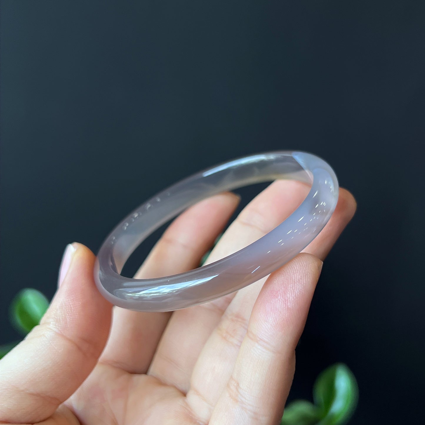 Natural Agate Bangle Leaf Style Size 58 mm