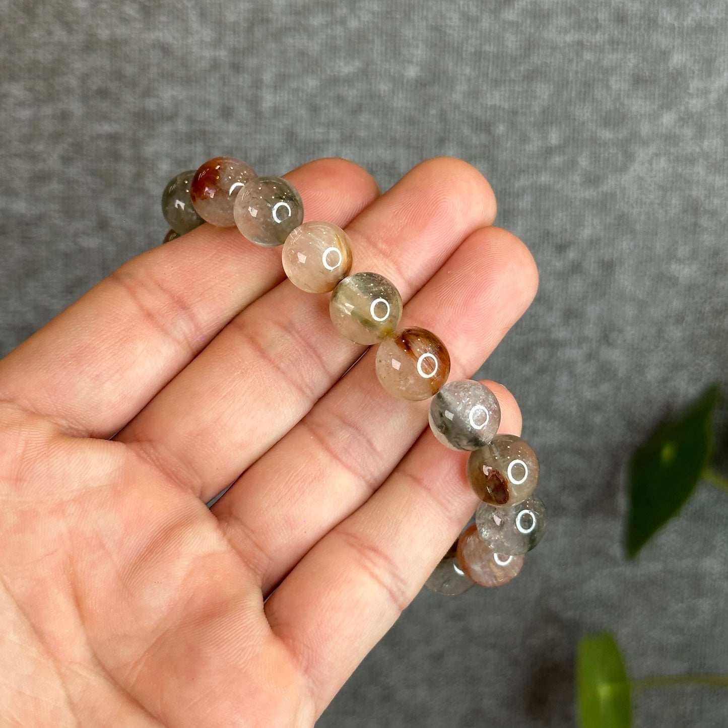 Poils de Lapin Arc-en-Ciel Amphibole Quartz Taille 11 mm