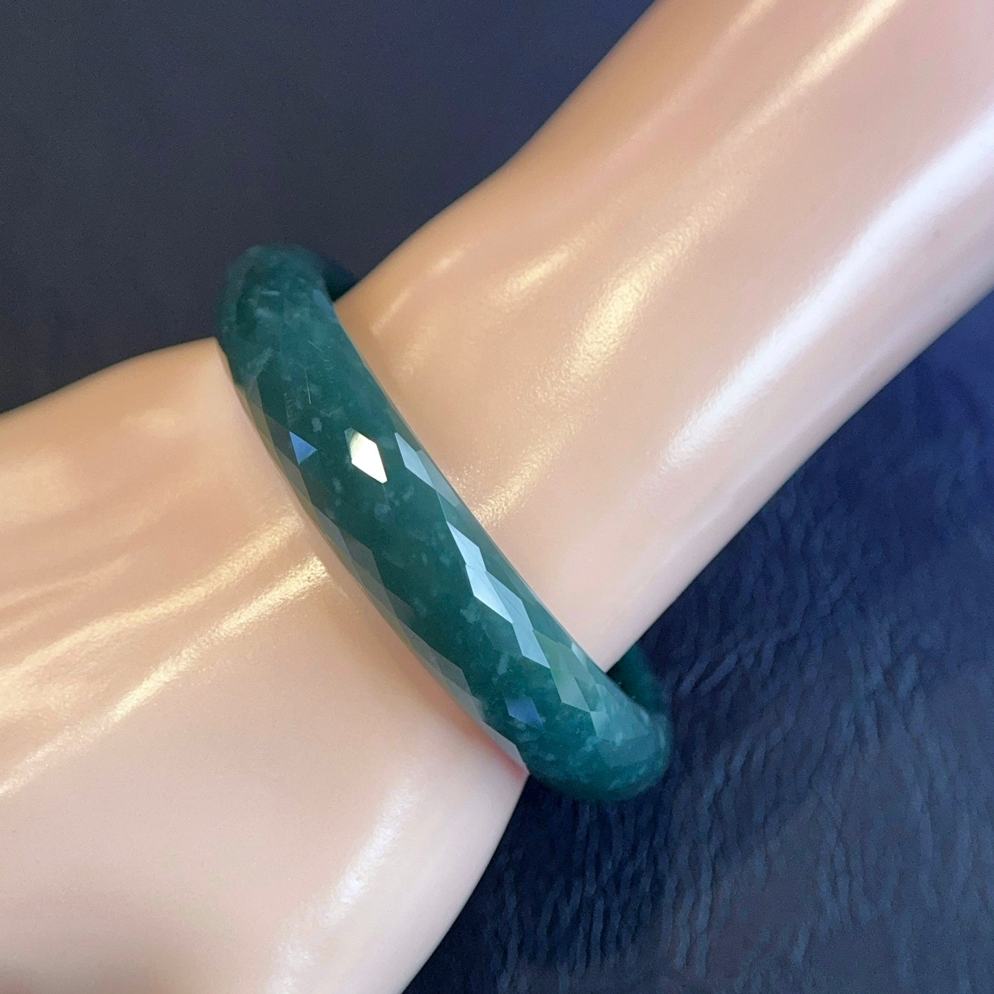 Faceted Natural Jadeite Jade Bangle Leaf Style Size 55 mm