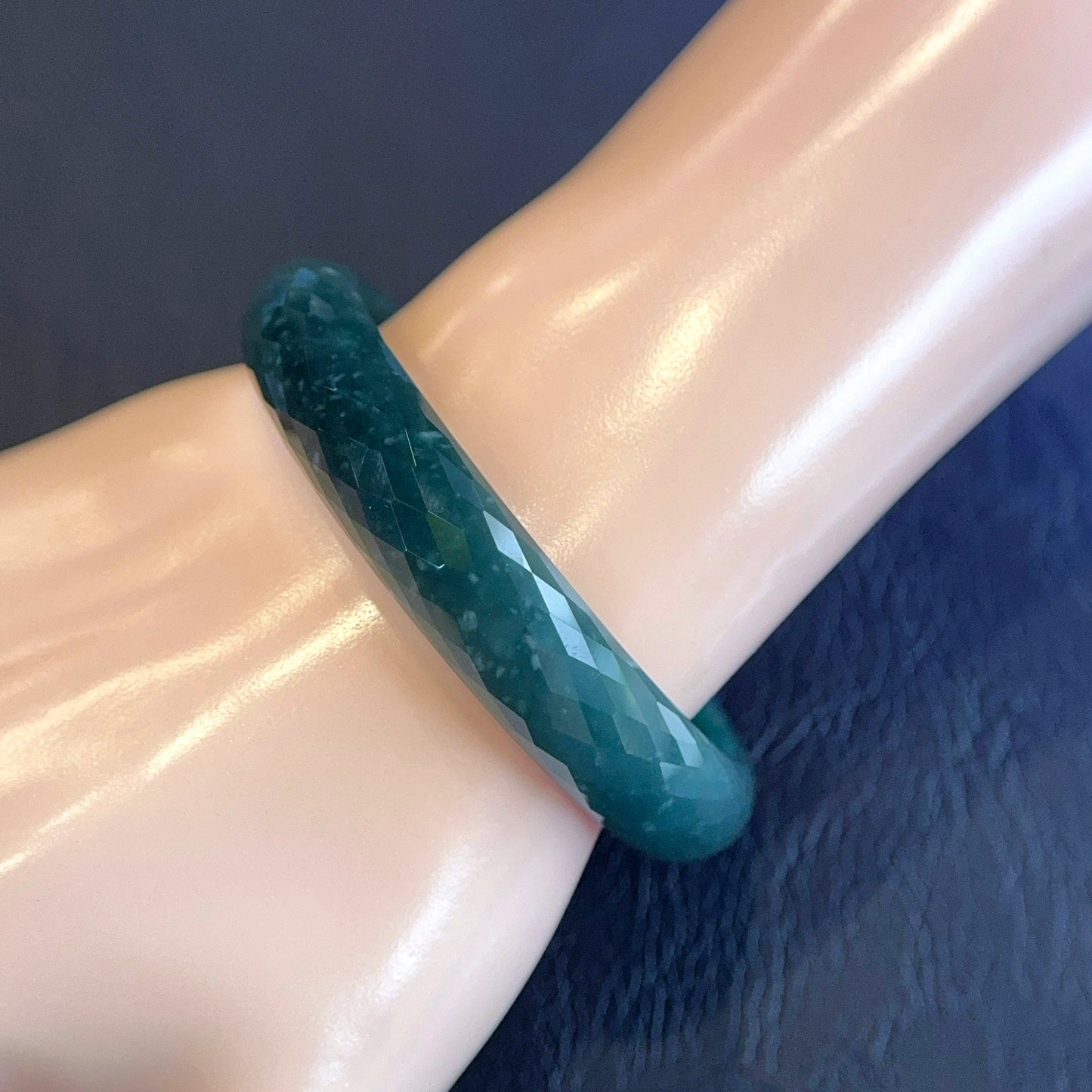 Faceted Natural Jadeite Jade Bangle Leaf Style Size 55 mm