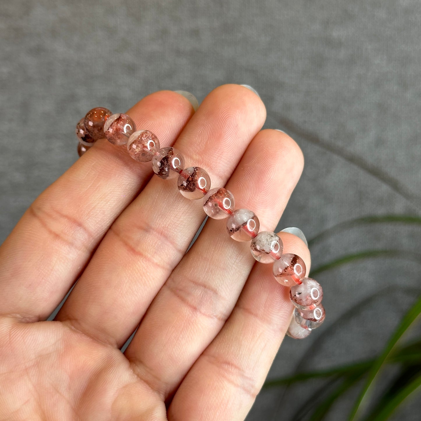 Bracelet Quartz Fantôme Pyramide Rouge Taille 7,5 mm