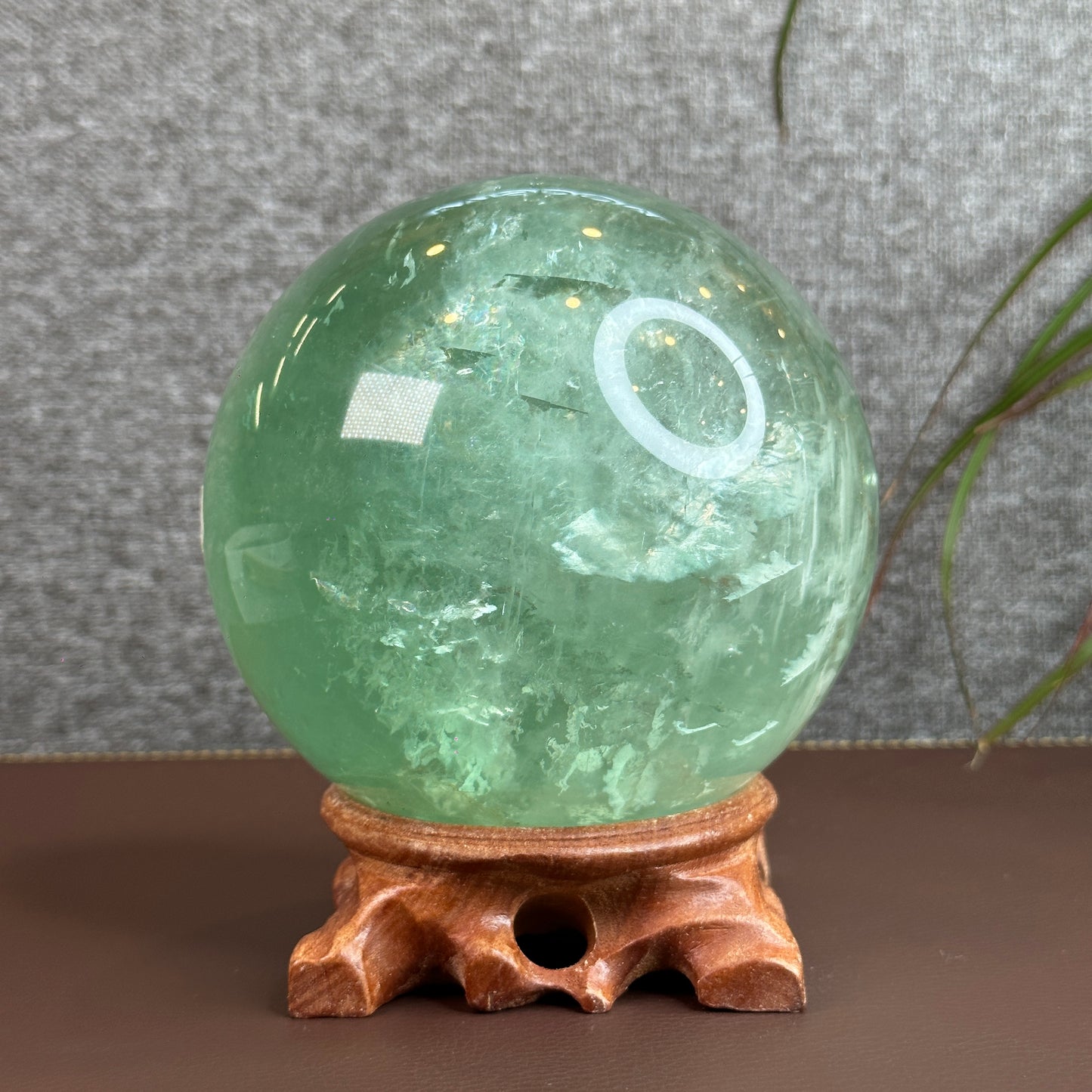 Sphère de fluorite 2,23 Kg