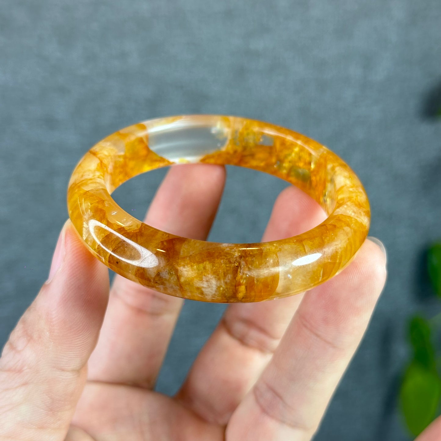 Natural Golden Healer Bangle Leaf Style Size 52 mm