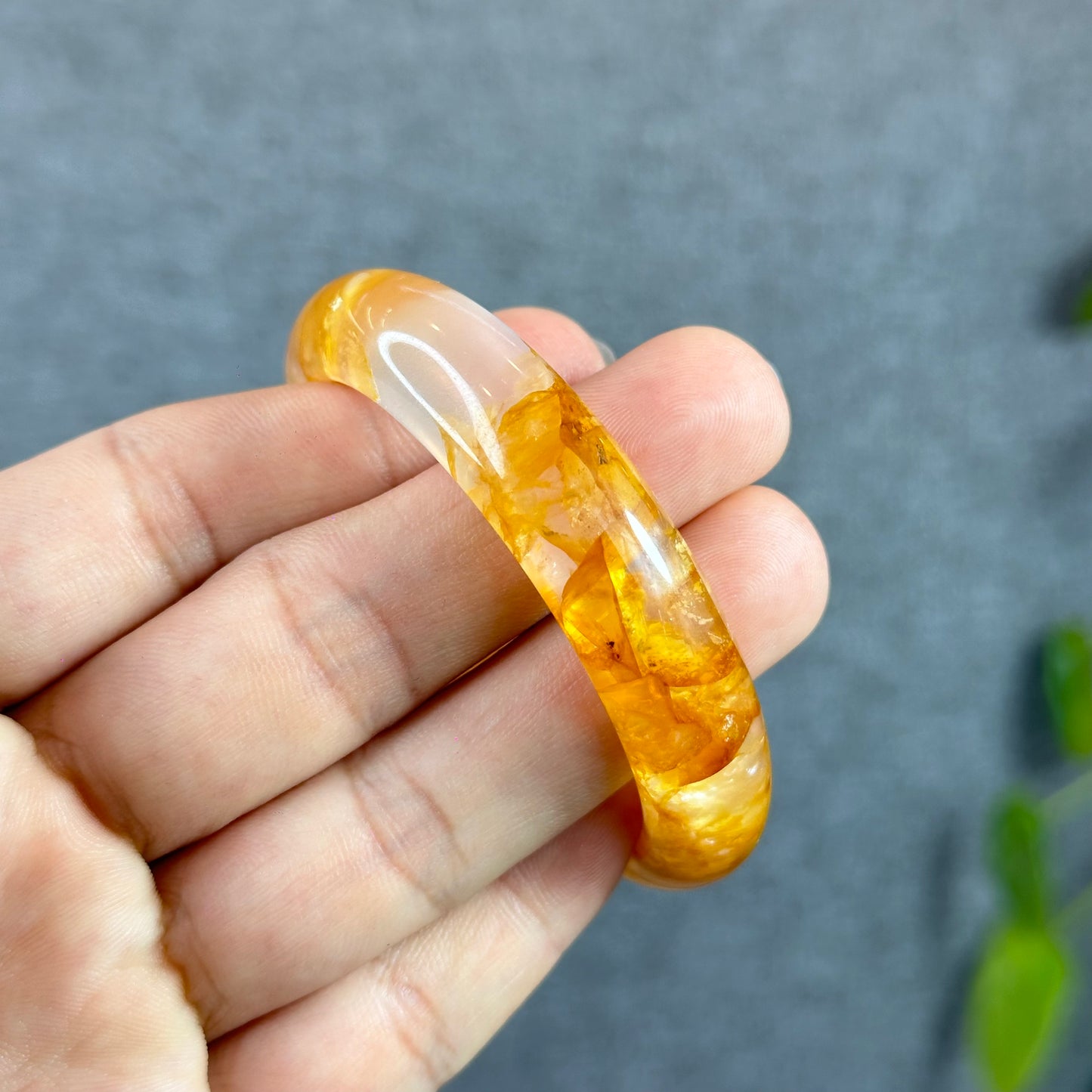 Natural Golden Healer Bangle Leaf Style Size 52 mm