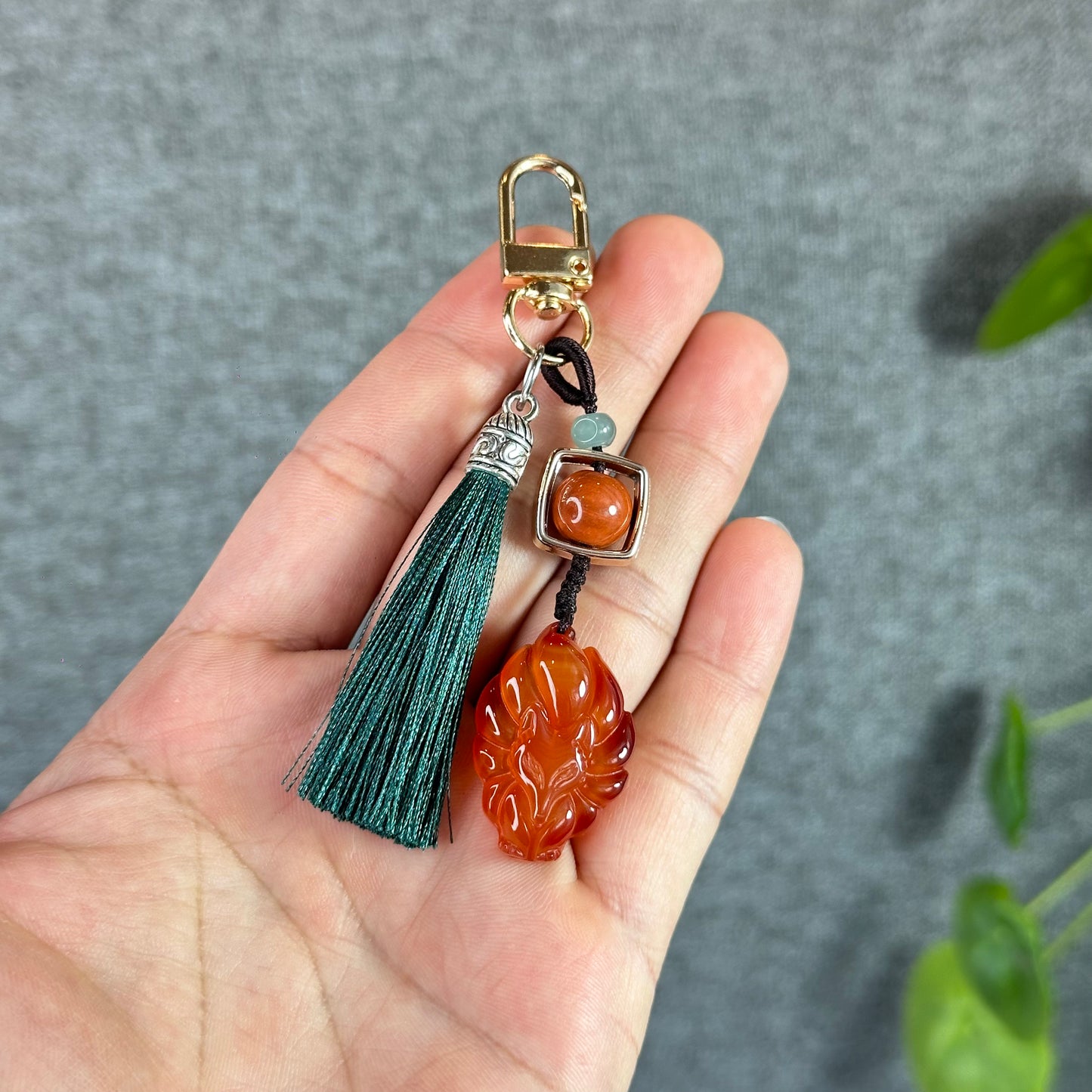 9 Tail Fox Ho Ly Natural Red Agate Accessory