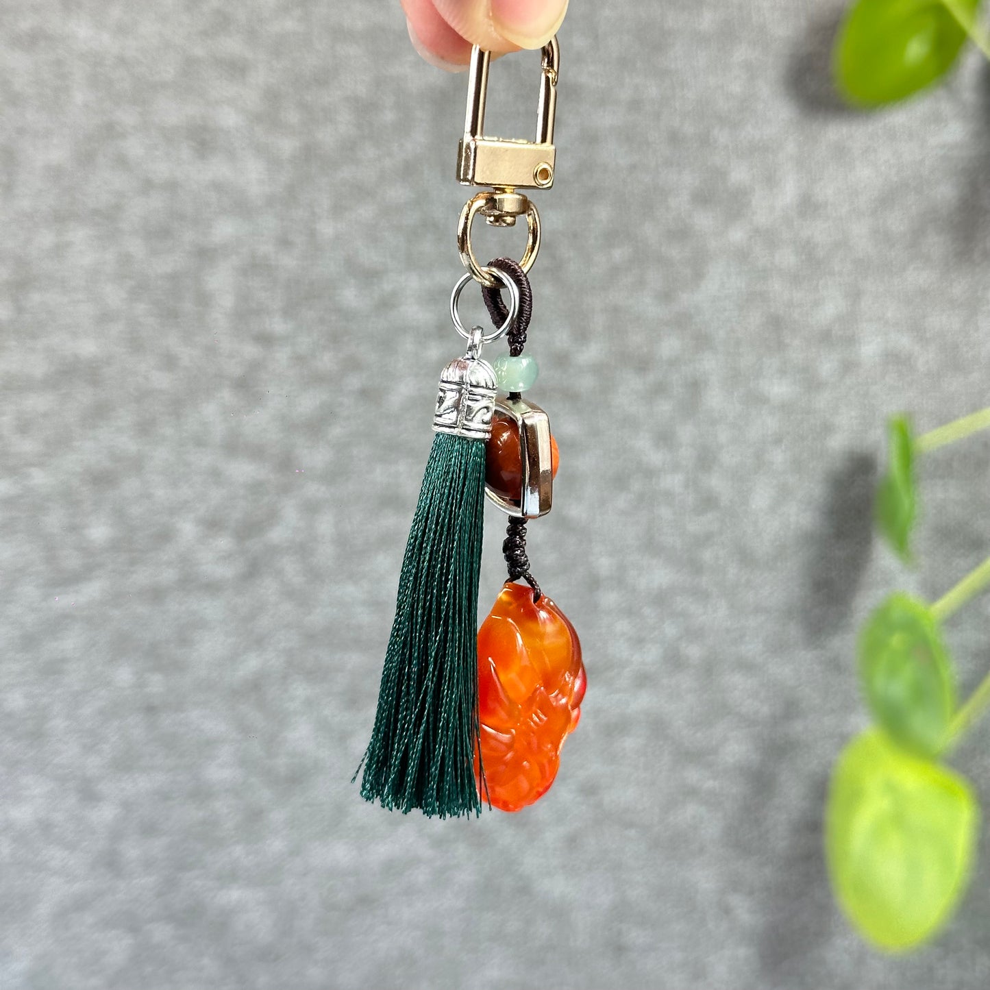 9 Tail Fox Ho Ly Natural Red Agate Accessory