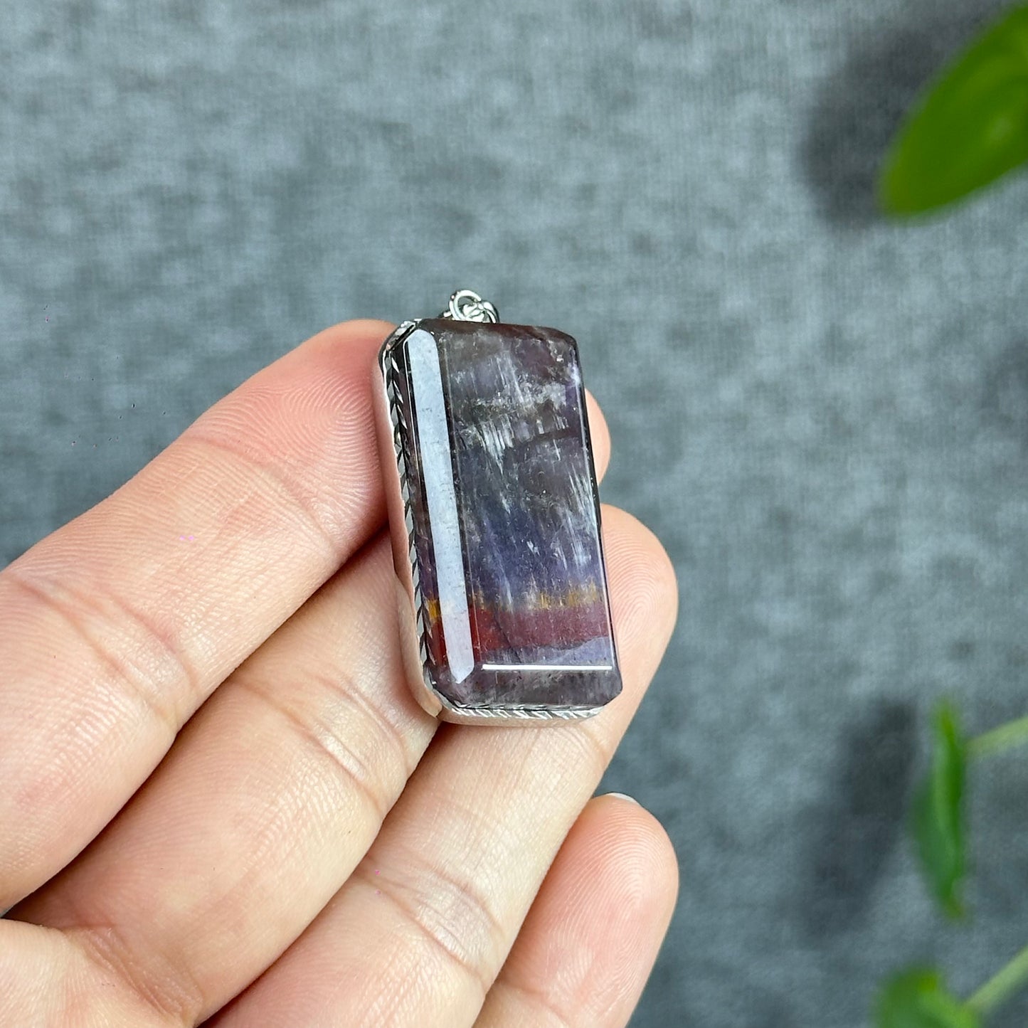Natural Auralite 23 Pendant in Silver Setting