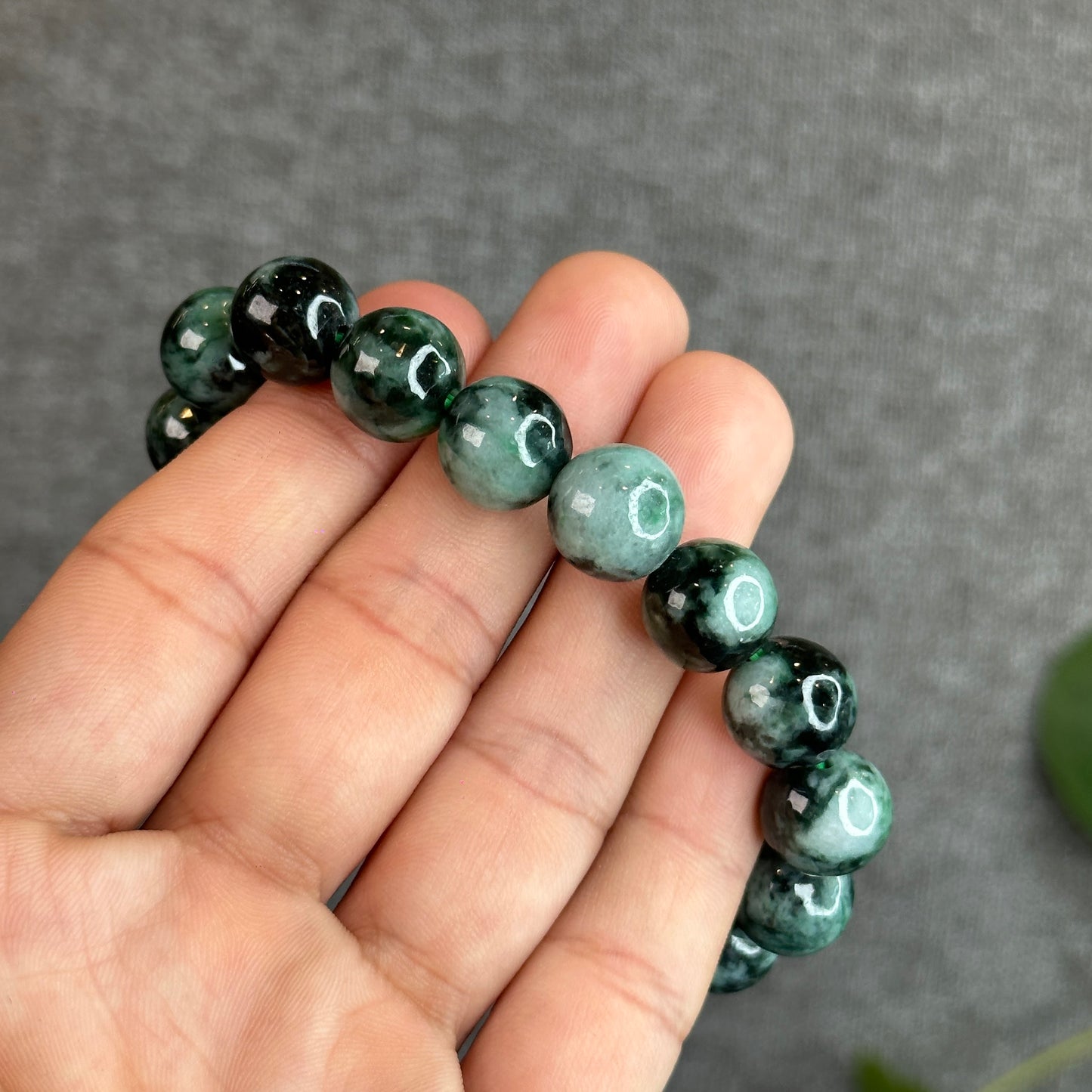 Bright Green Natural Jadeite Jade Son Thuy Bracelet Size 12.3mm