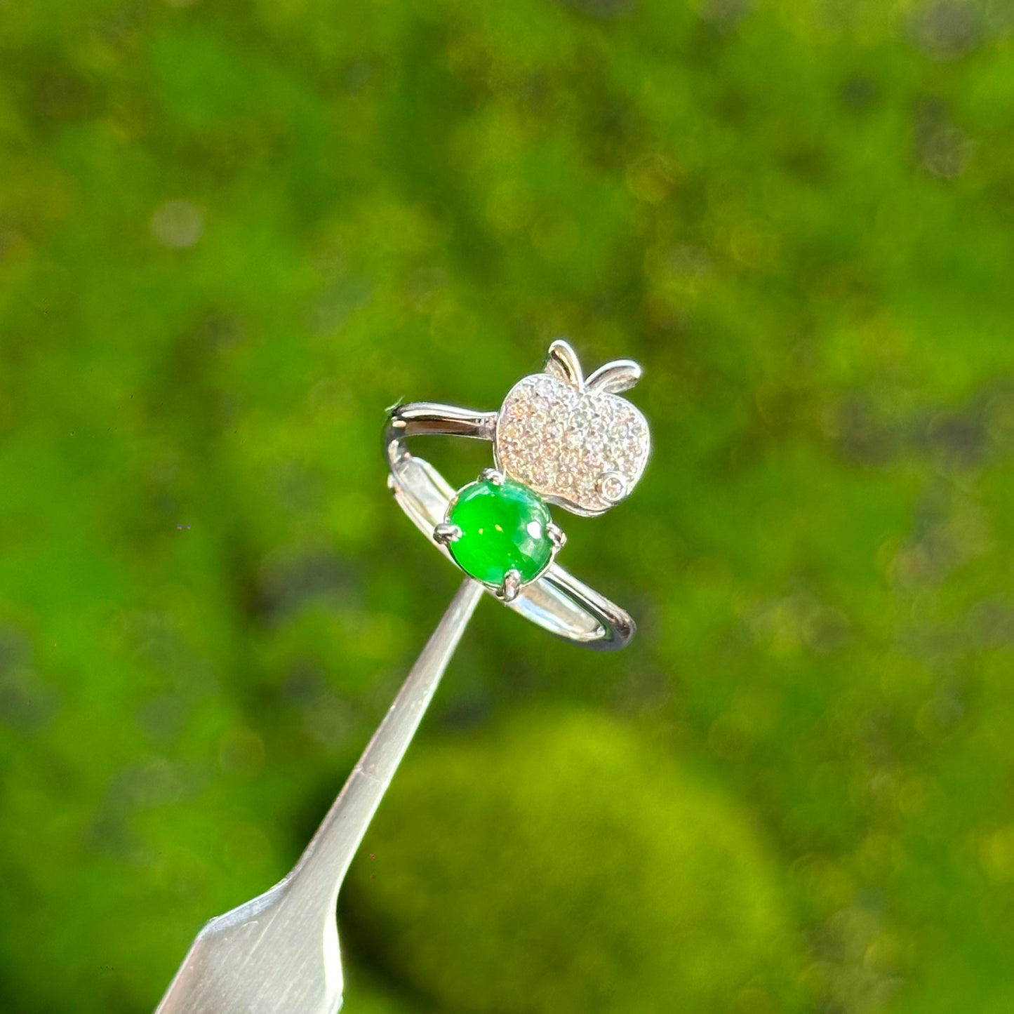 Apple Icy Imperial Green Natural Jadeite Jade Ring Free size in Silver 925 Setting