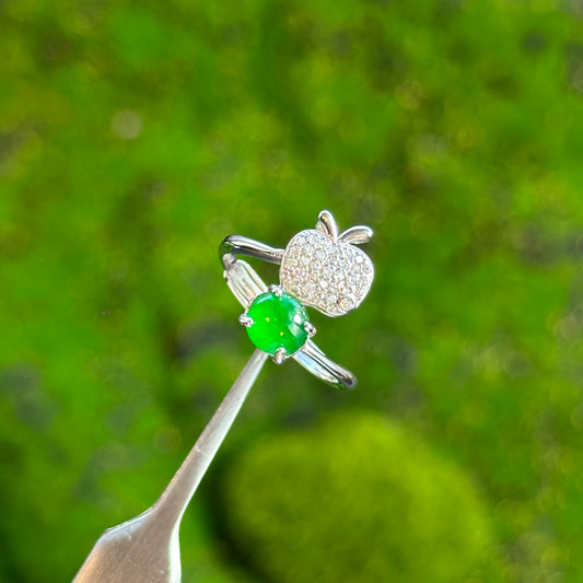 Apple Icy Imperial Green Jadeite Jade Ring Free size in Silver 925 Setting - Natural Stone