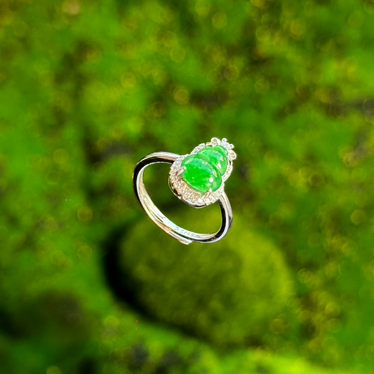 Ho Lo Icy Imperial Green Jadeite Jade Ring  - Natural Stone