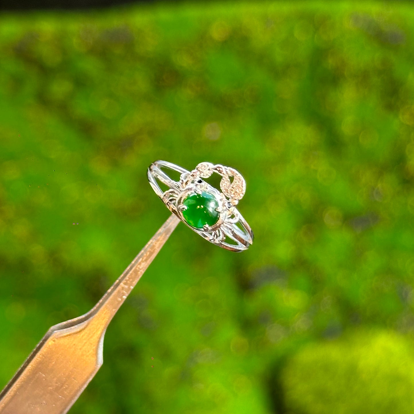 Crab  Icy Imperial Green Natural Jadeite Jade Ring Free size in Silver 925 Setting