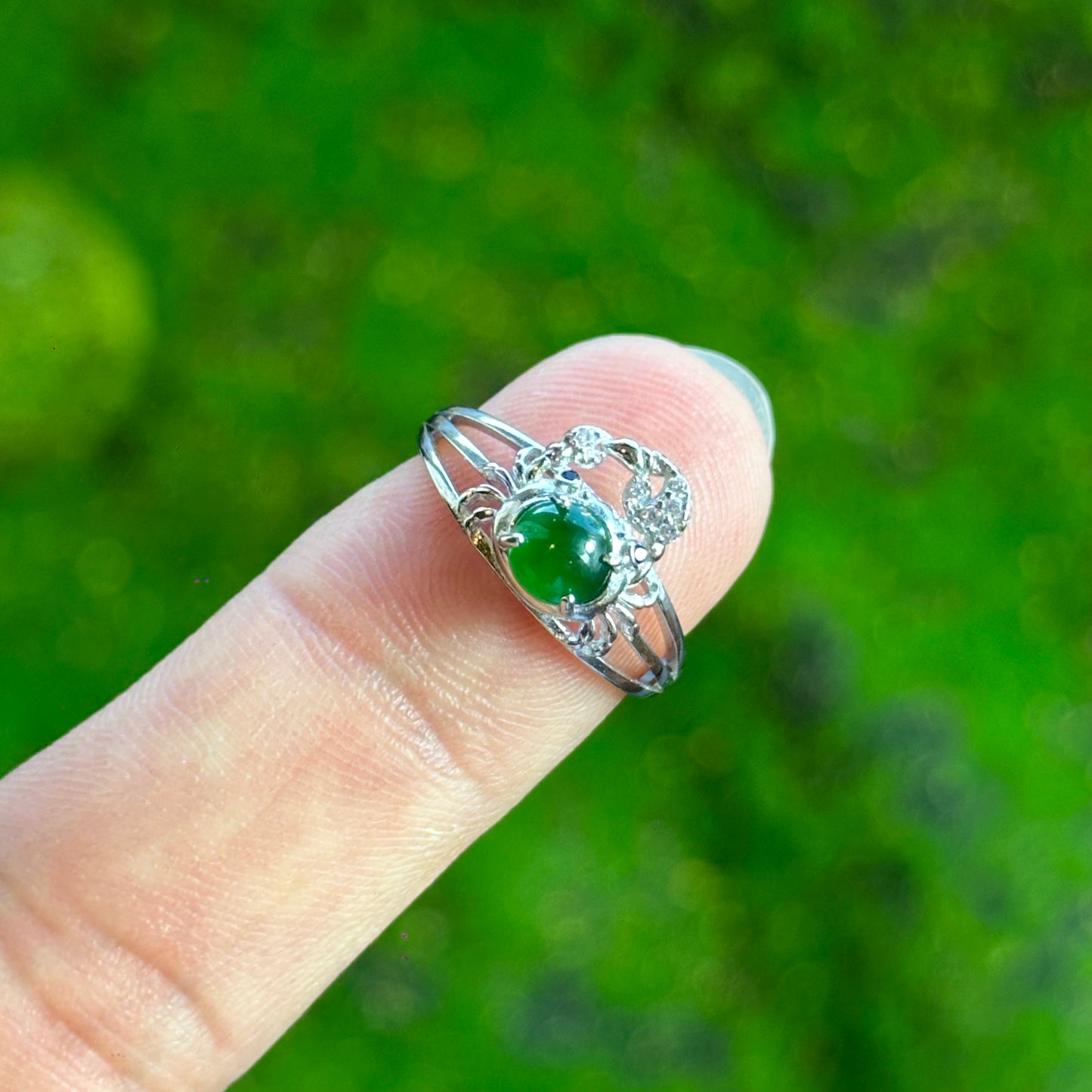 Crab  Icy Imperial Green Natural Jadeite Jade Ring Free size in Silver 925 Setting