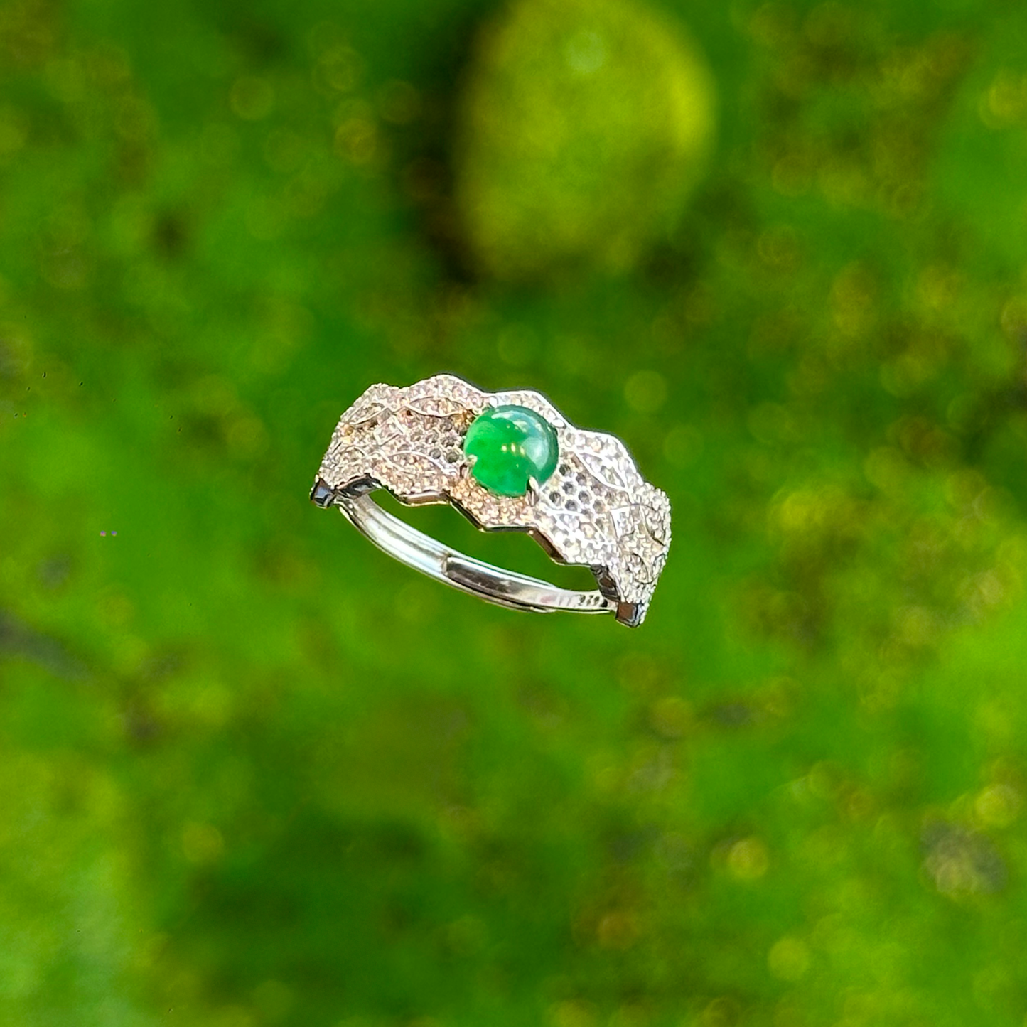 Lace Round Icy Imperial Green Jadeite Jade Ring  - Natural Stone
