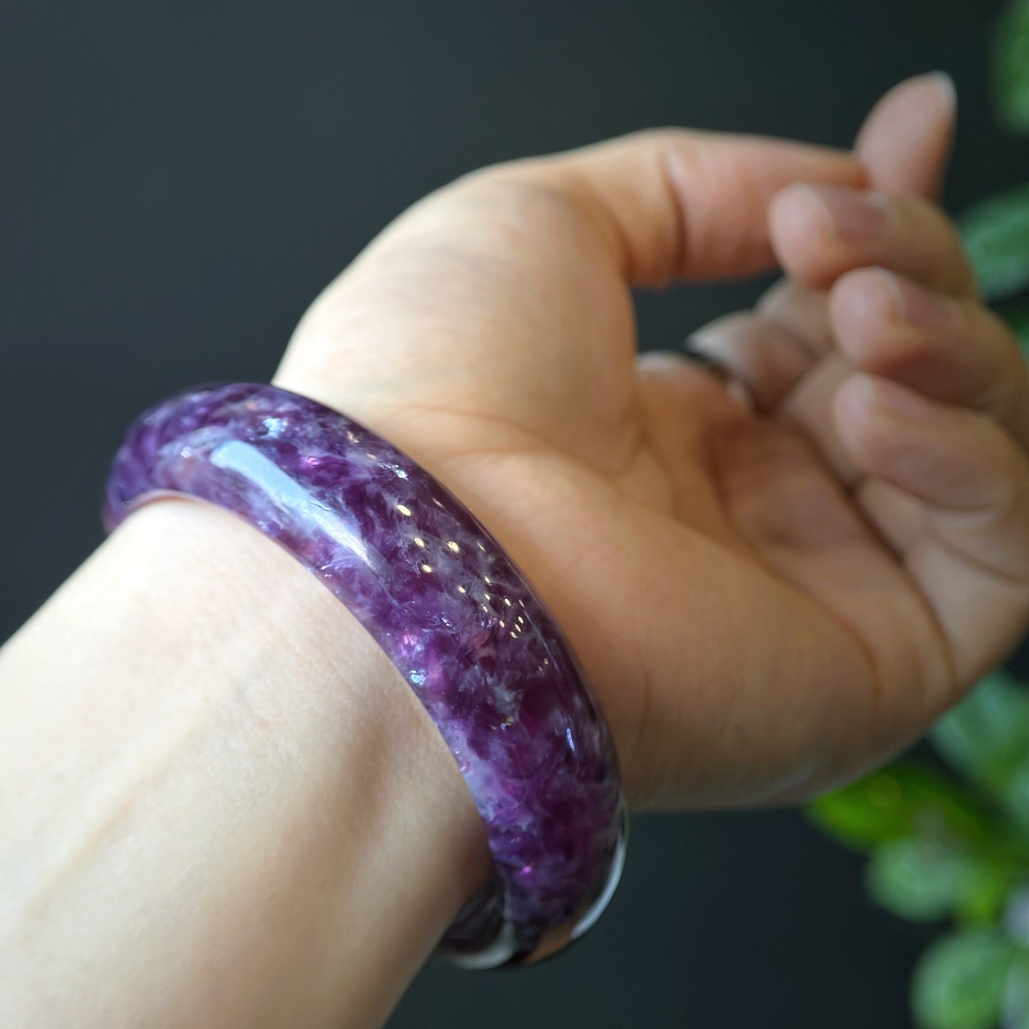 Natural Lepidolite Bangle Leaf Style Size 56 mm