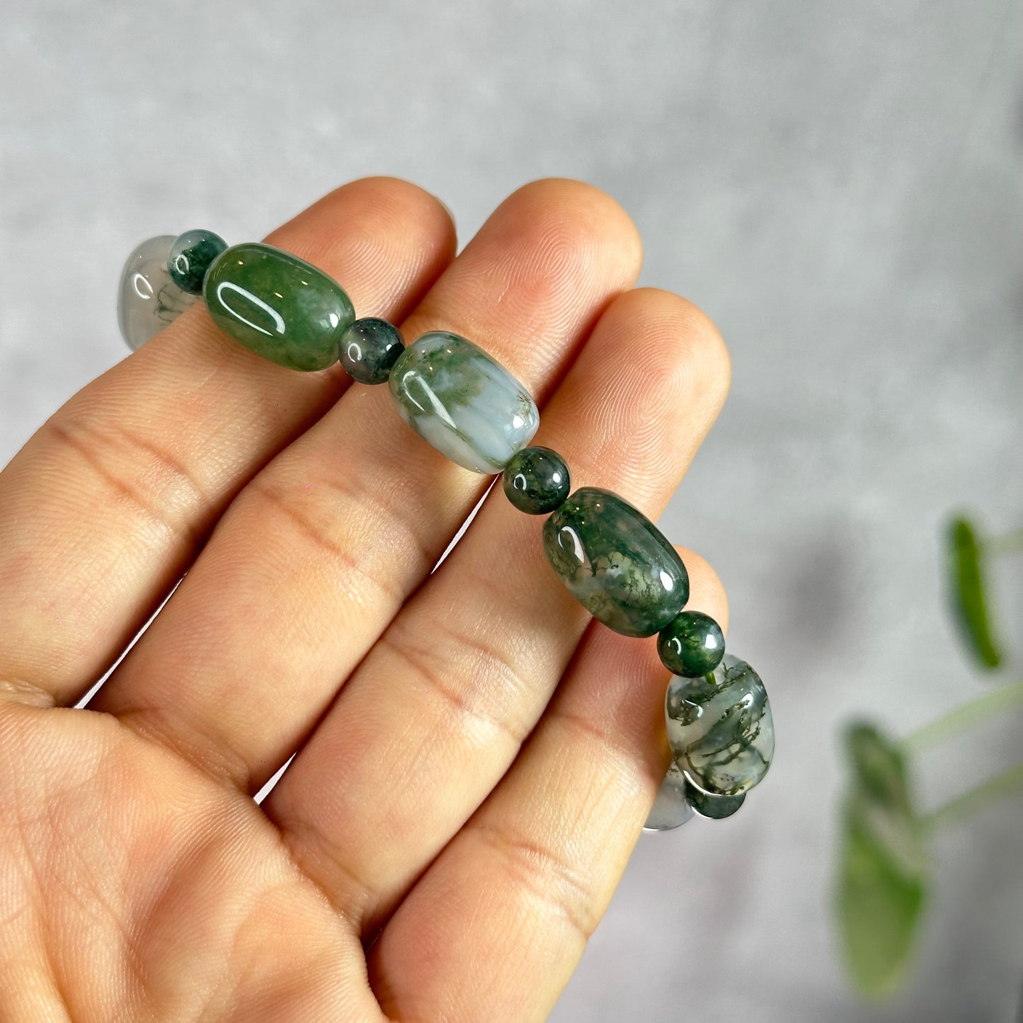 Lu Thong Natural Green Moss Agate