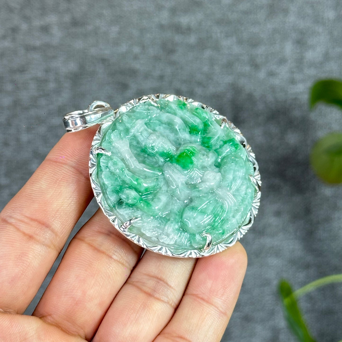 Thousand Hands Guan Yin (Quan The Am) Buddha Bright Green Son Thuy Natural Jadeite Jade Pendant with Silver Setting