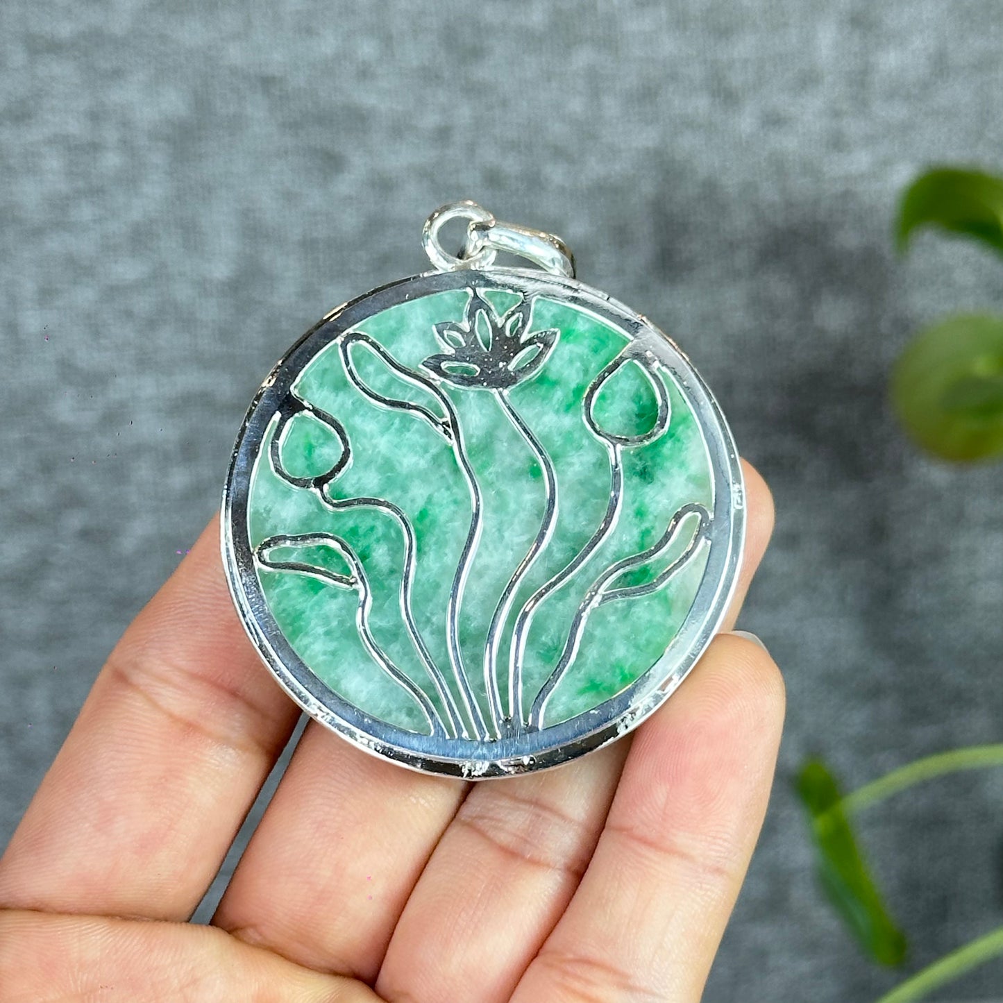 Thousand Hands Guan Yin (Quan The Am) Buddha Bright Green Son Thuy Natural Jadeite Jade Pendant with Silver Setting