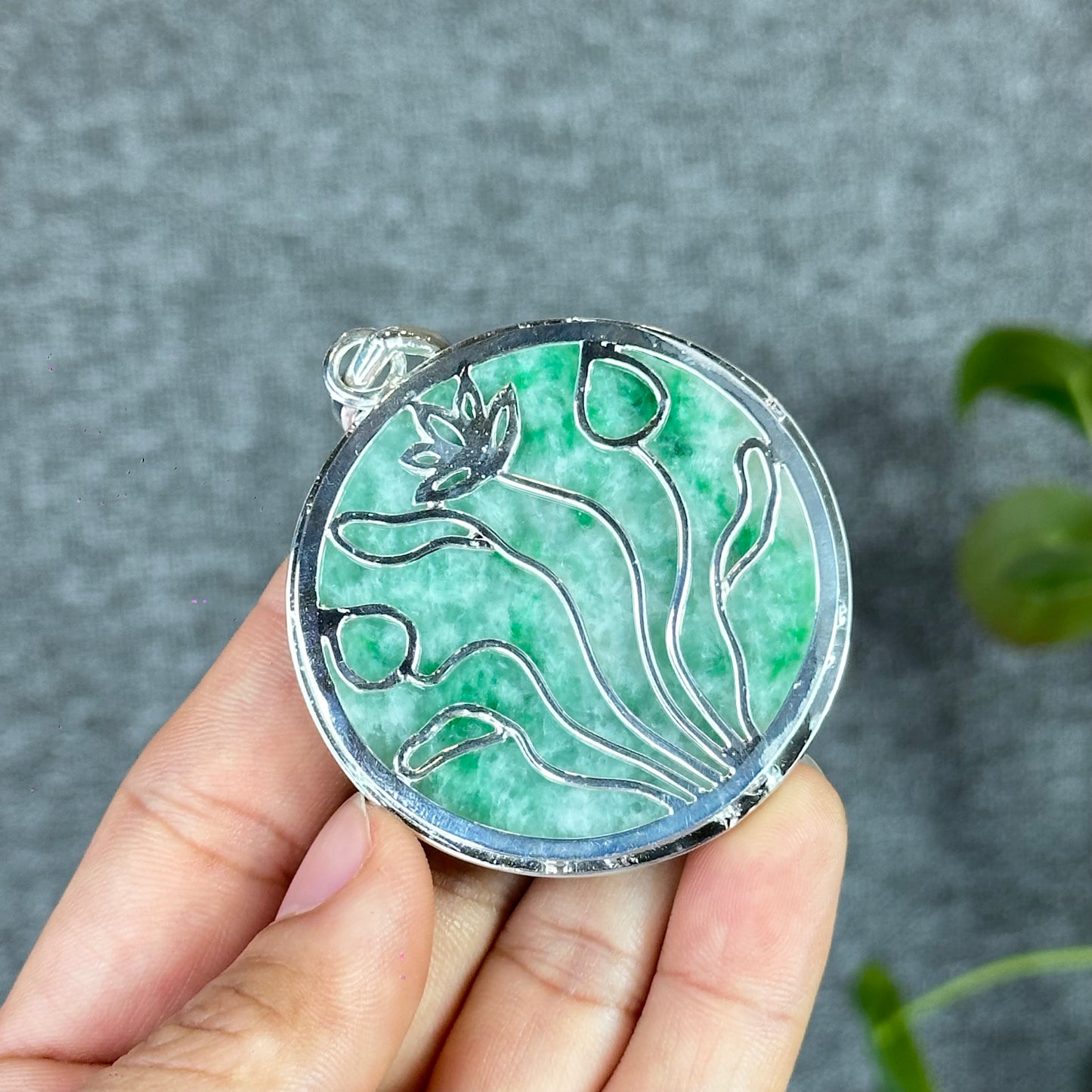 Thousand Hands Guan Yin (Quan The Am) Buddha Bright Green Son Thuy Natural Jadeite Jade Pendant with Silver Setting