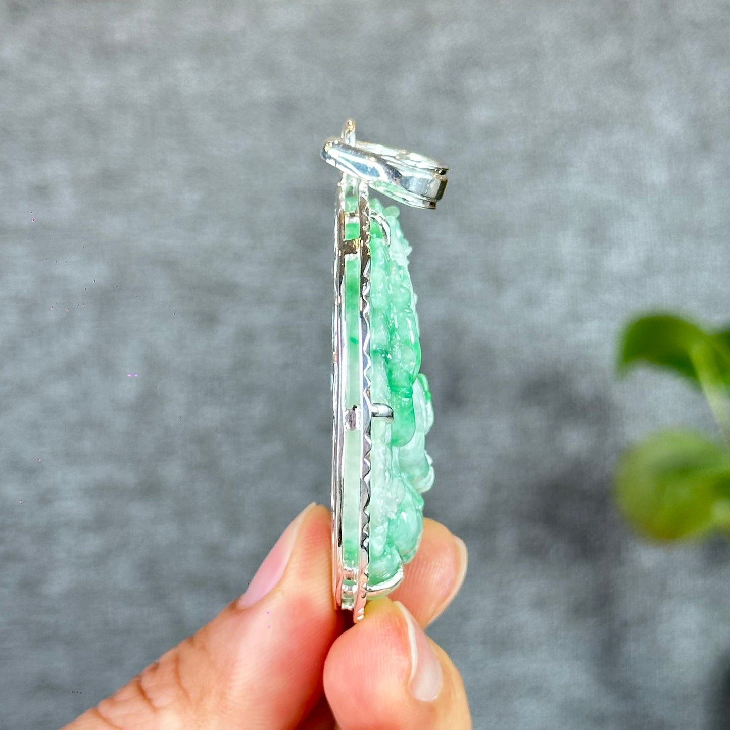 Thousand Hands Guan Yin (Quan The Am) Buddha Bright Green Son Thuy Natural Jadeite Jade Pendant with Silver Setting