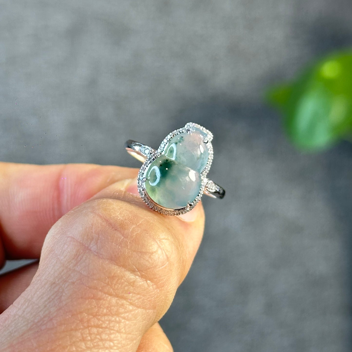 Ho Lo Natural Jadeite Jade Ring in White Gold with Diamond Setting Size 1.85
